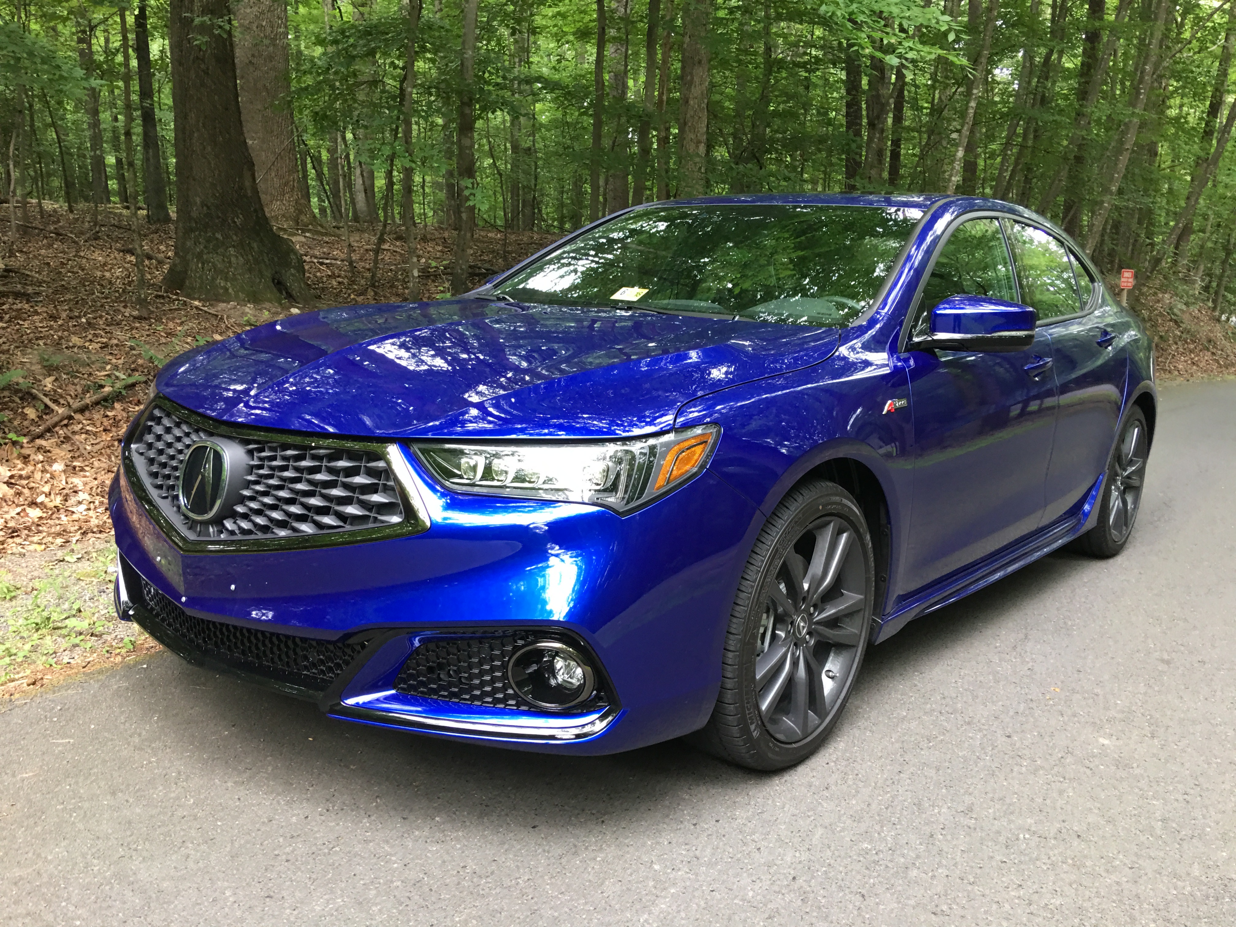 Acura TLX reviews specifications