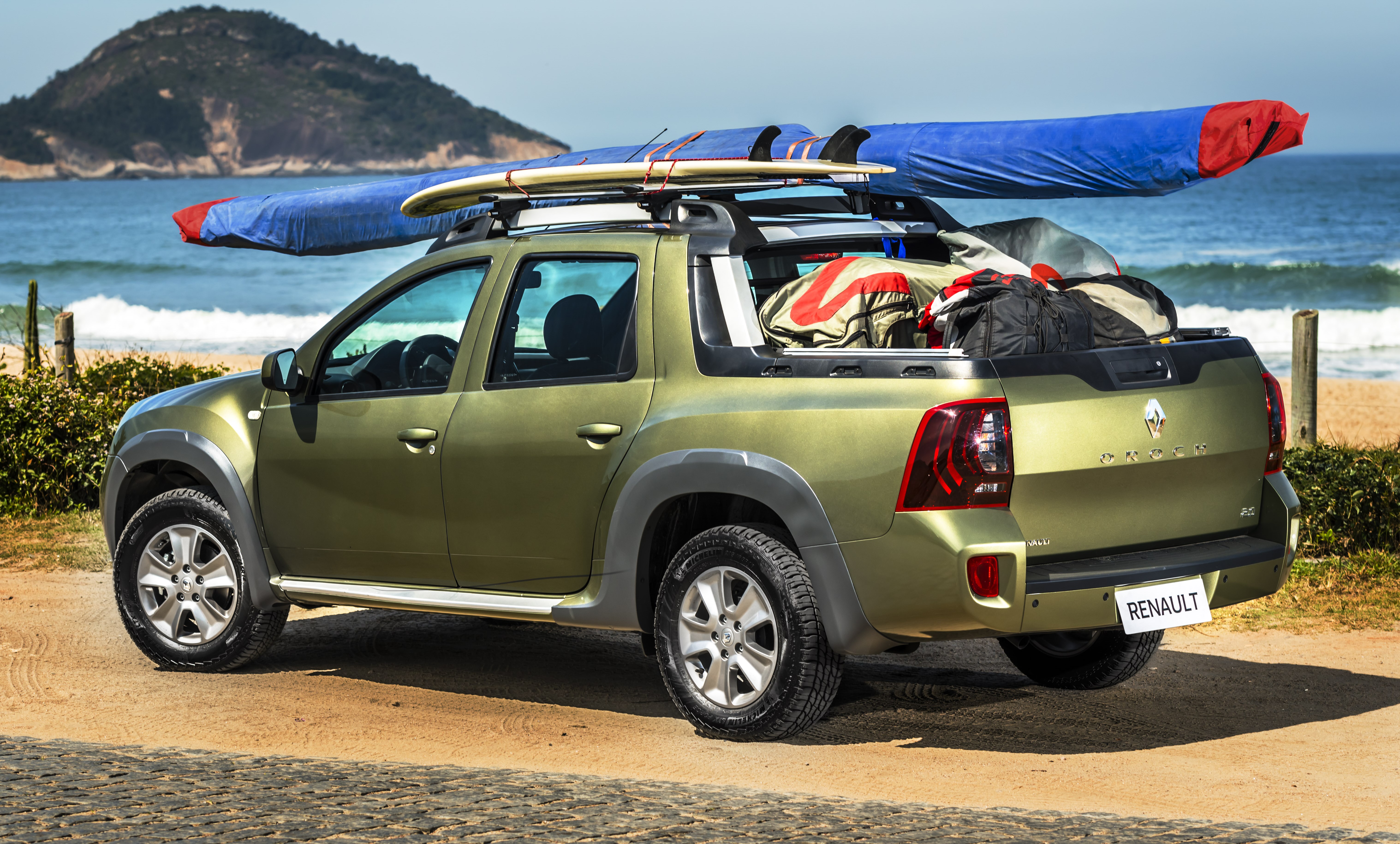 Renault Duster Oroch exterior 2015