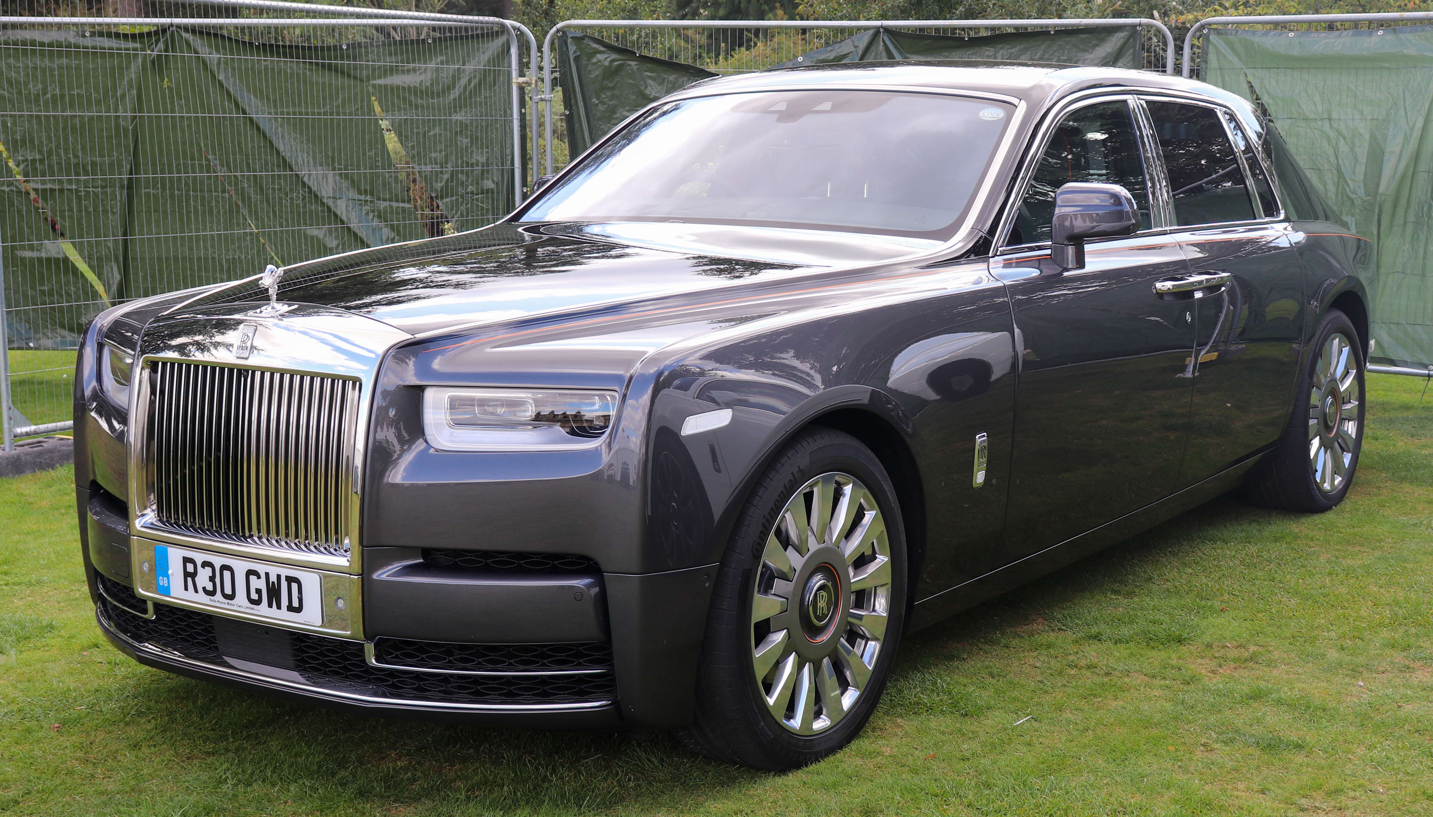 Rolls-Royce Wraith reviews specifications