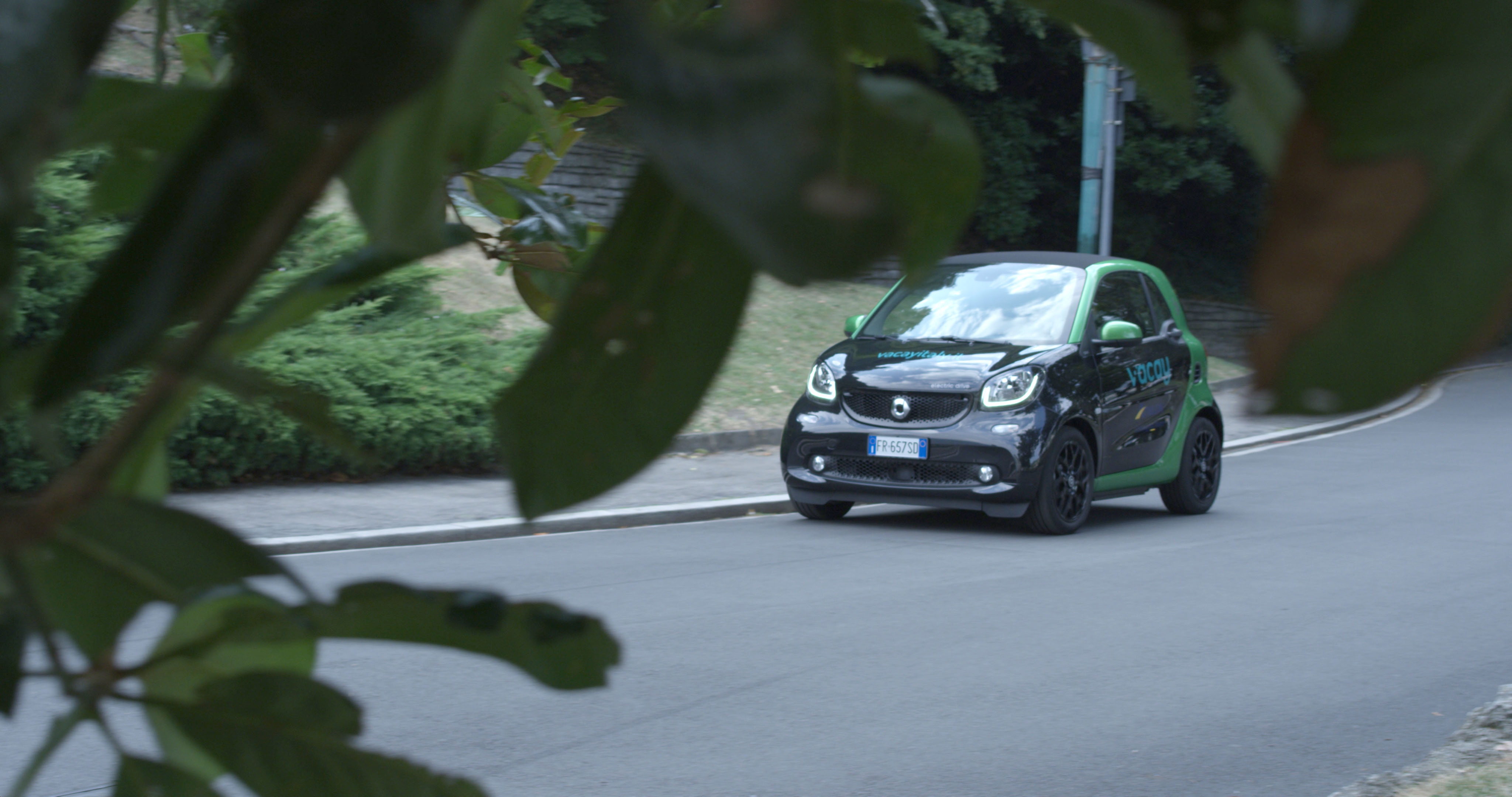 smart EQ fortwo coupe accessories specifications