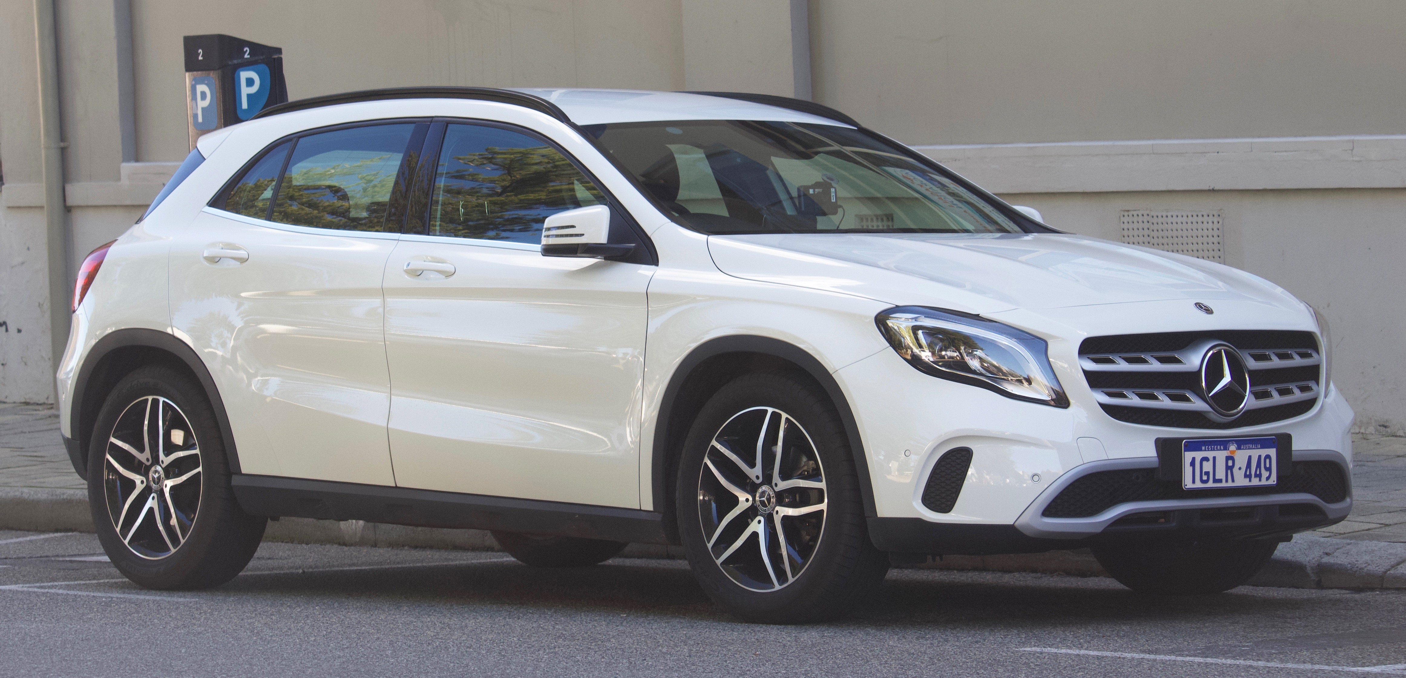 Mercedes GLA-Class (H247) accessories specifications