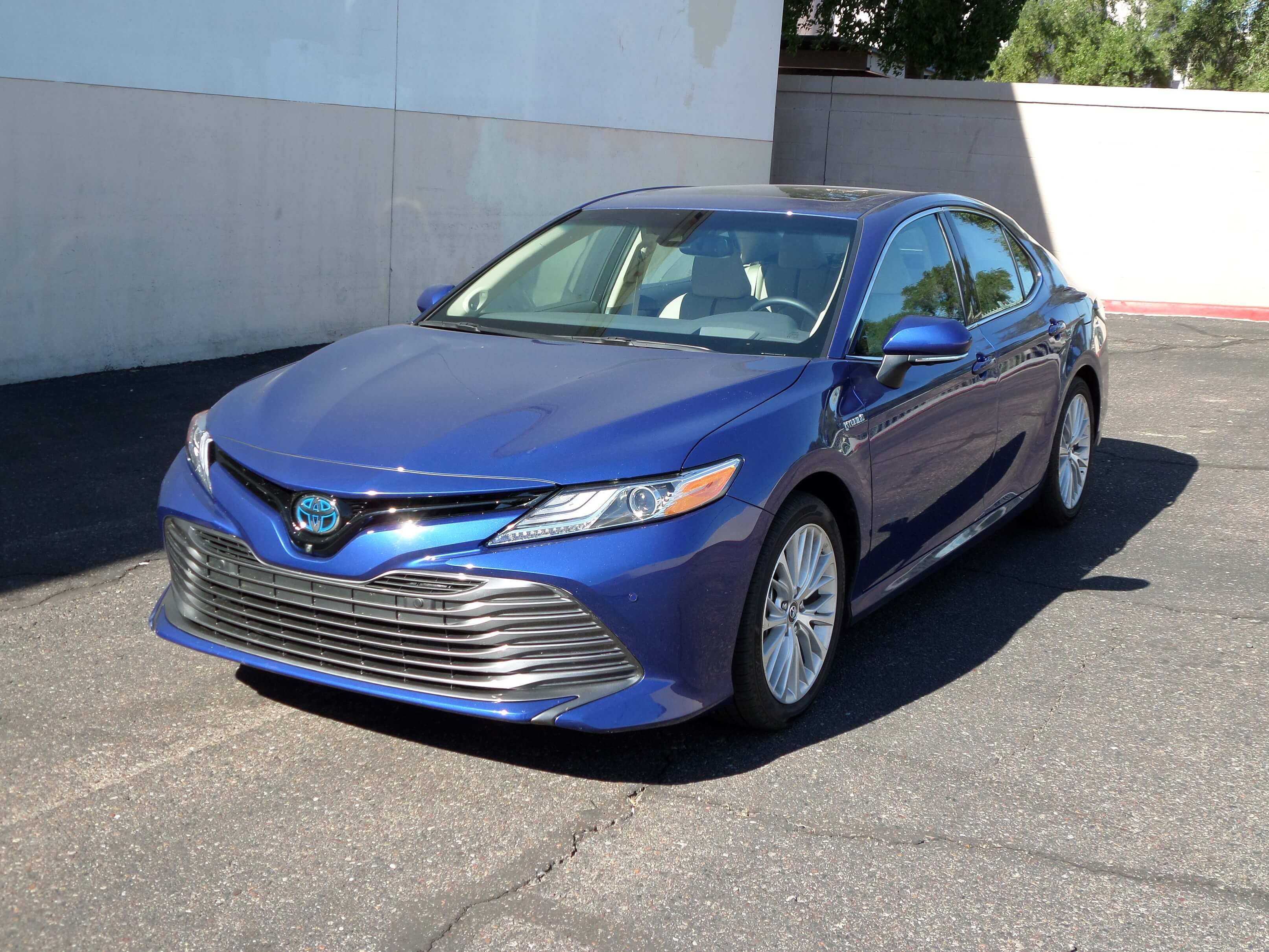 Toyota Camry Hybrid accessories model