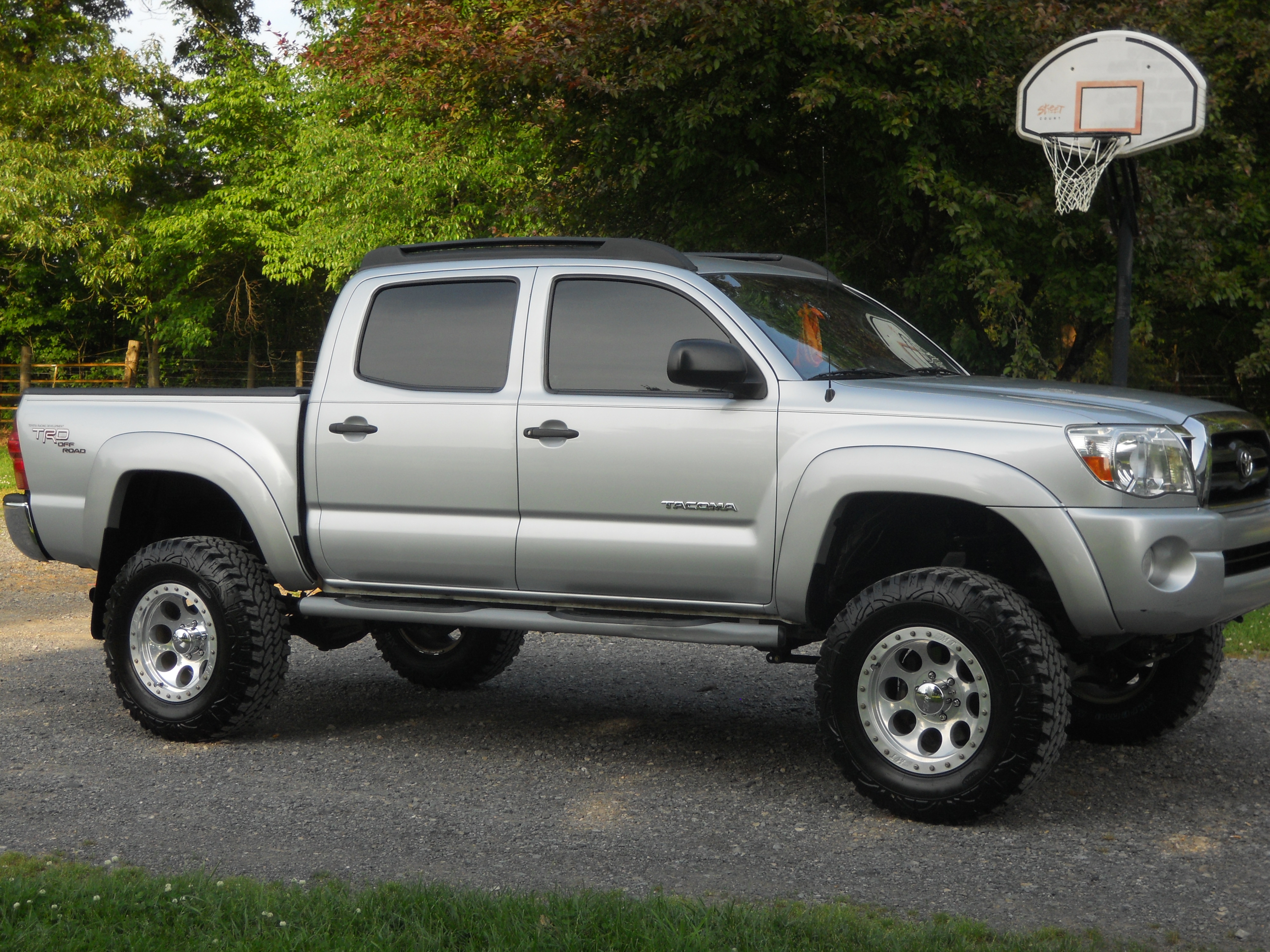 Toyota Tacoma Double Cab exterior specifications