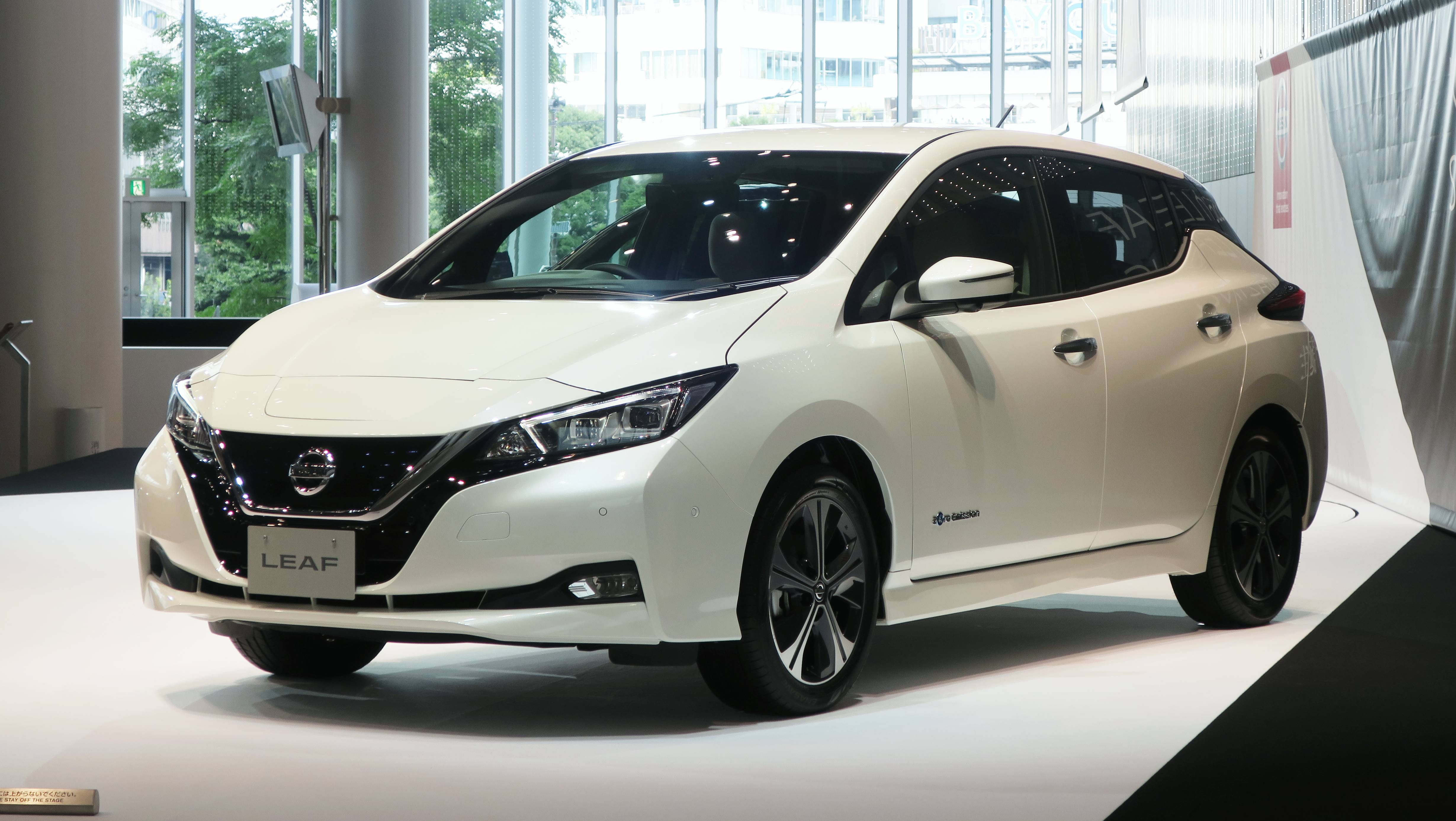 Nissan Leaf reviews restyling