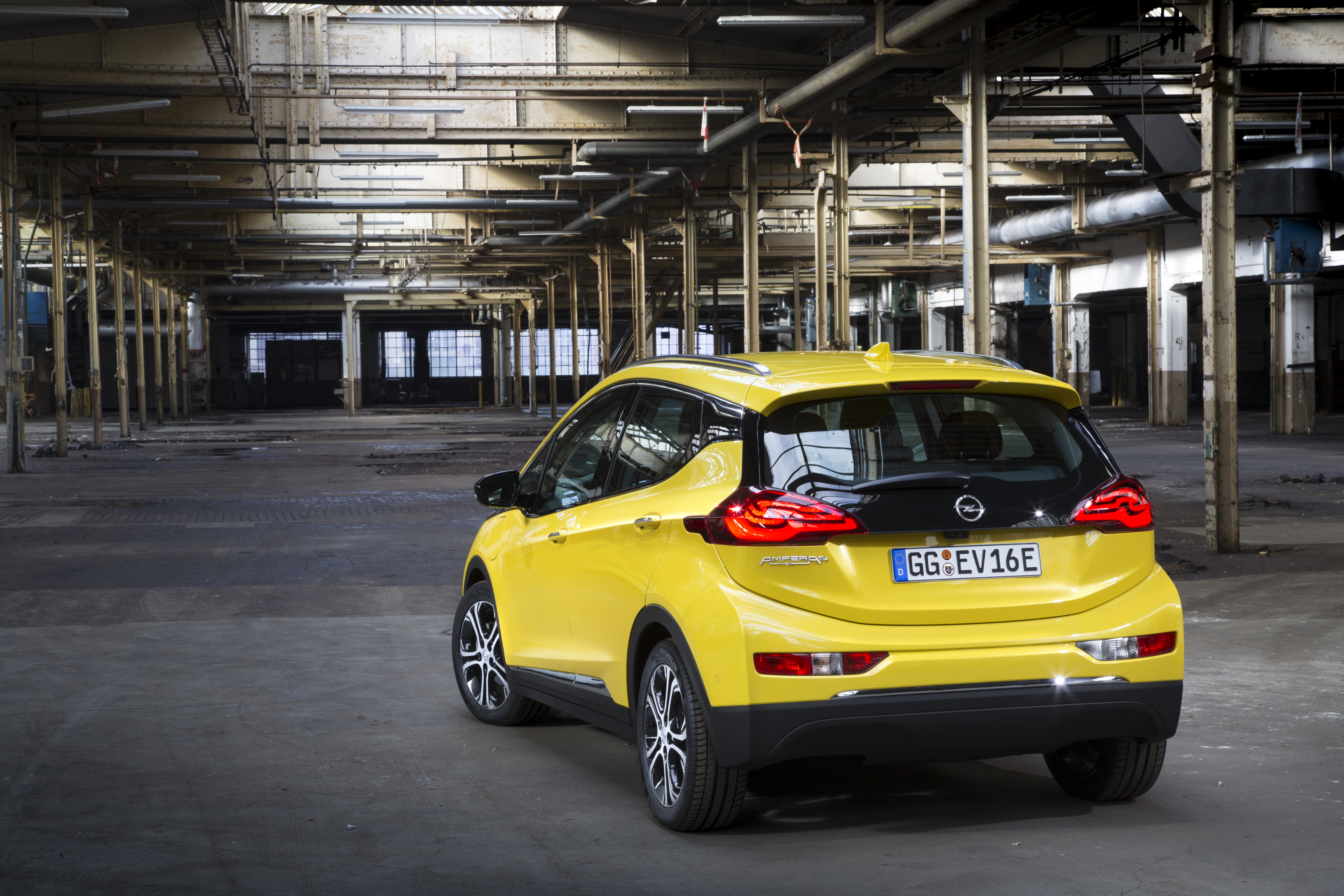 Opel Ampera-e interior model