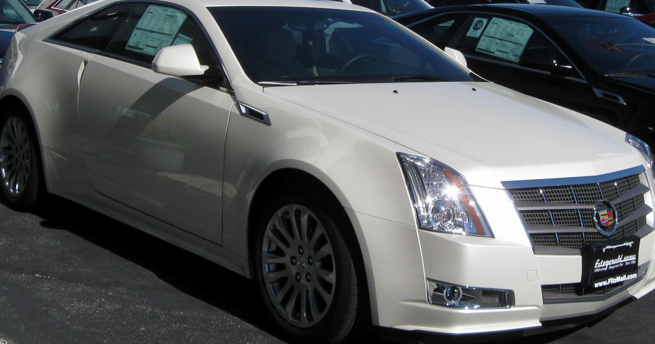 Cadillac CTS Coupe spec 2012