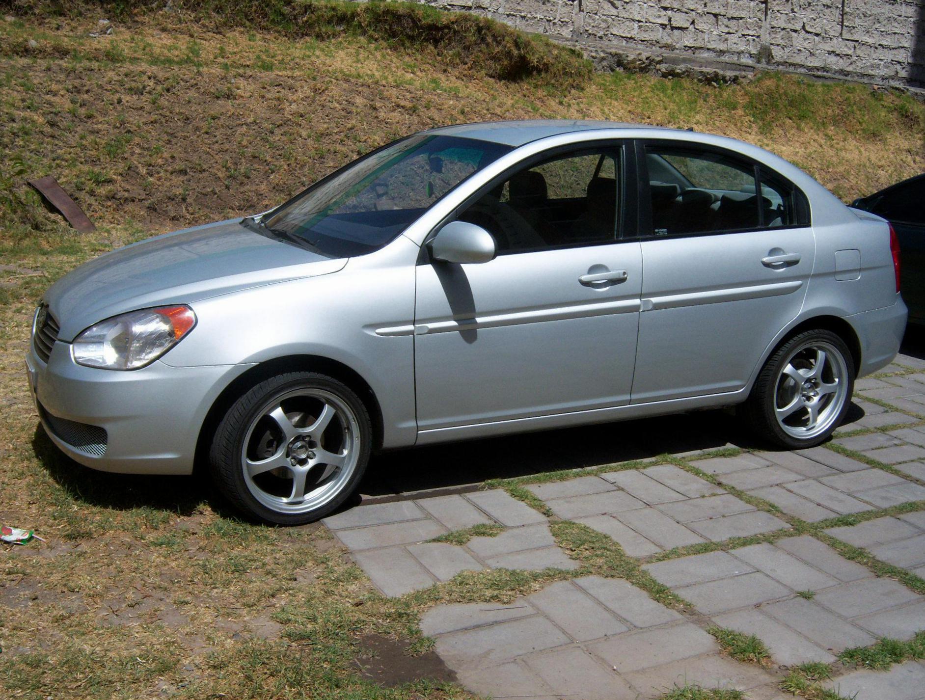 Hyundai Accent cost 2008