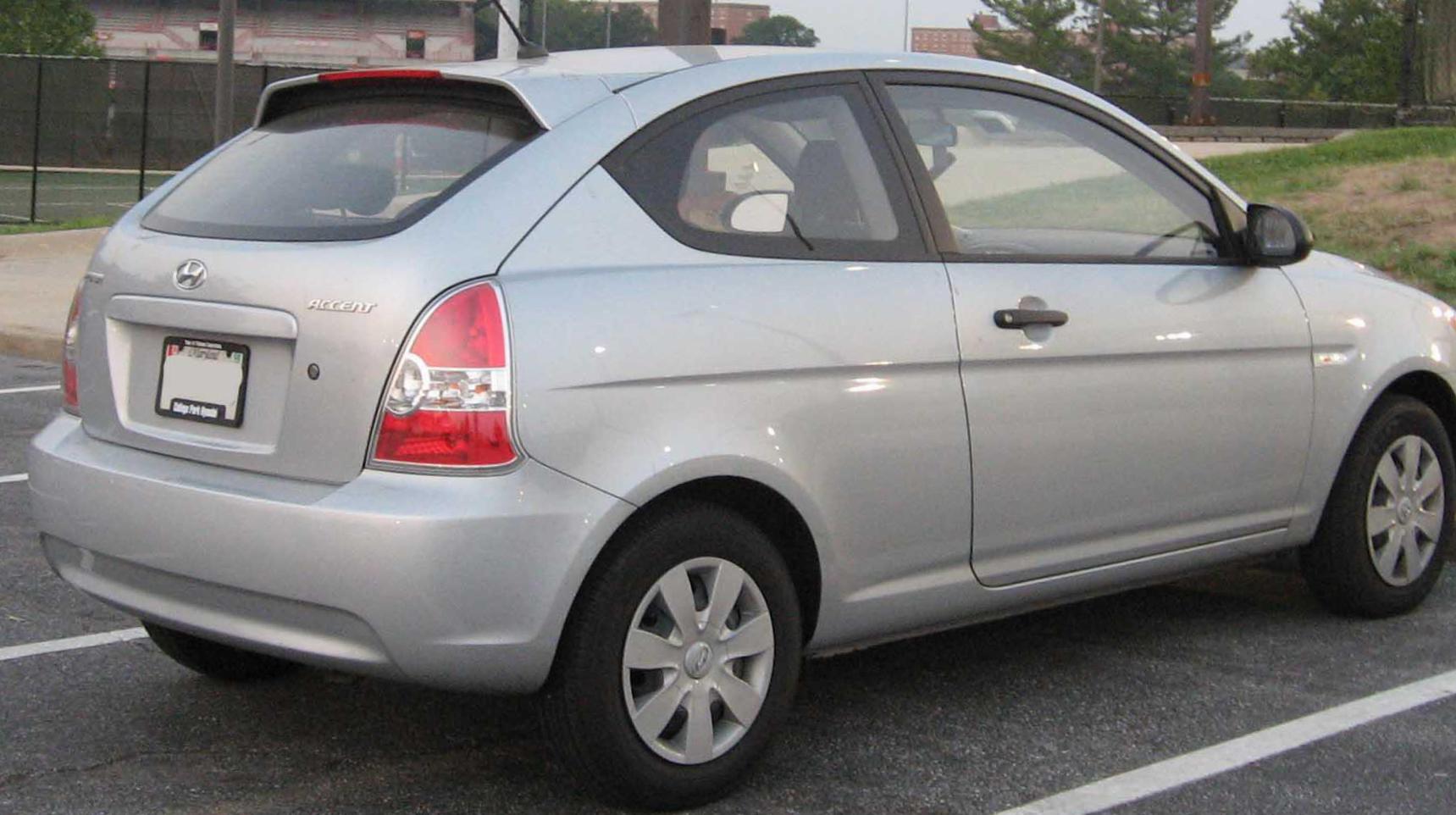 Hyundai Accent Hatchback review 2009