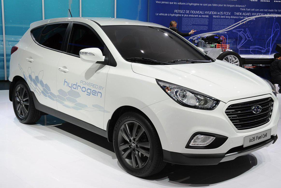 ix35 Fuel Cell Hyundai usa sedan