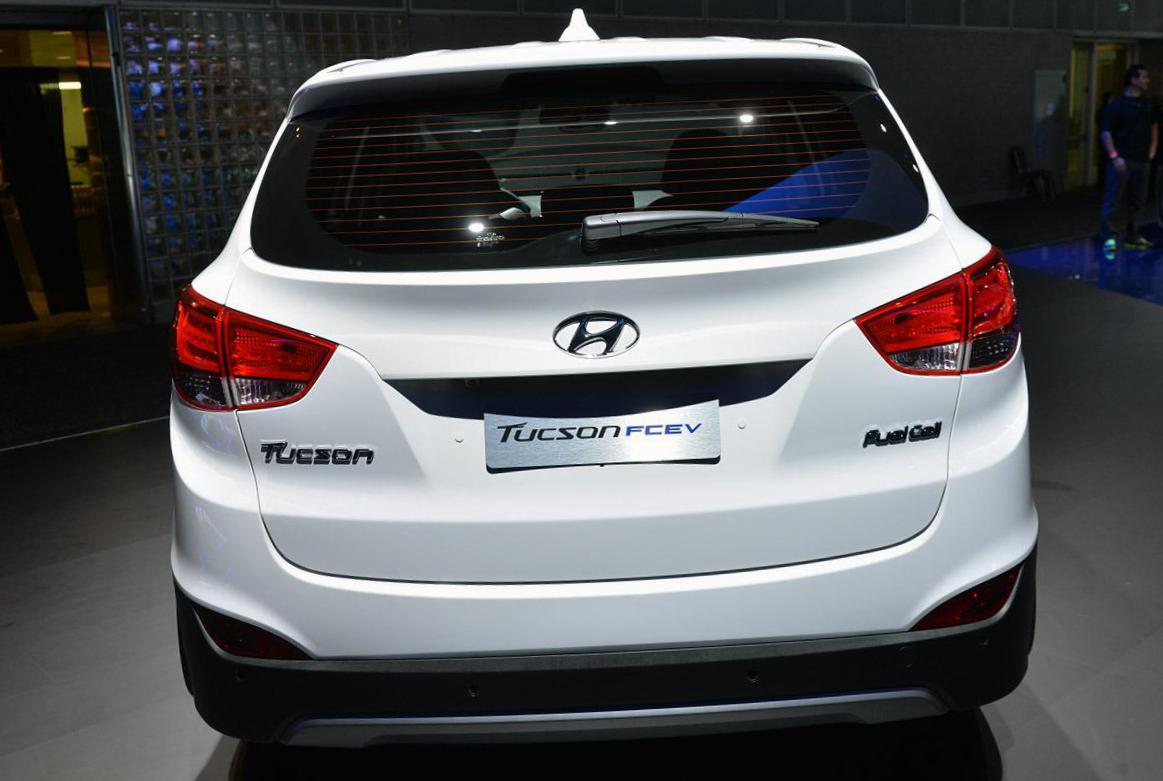 Hyundai Tucson spec sedan