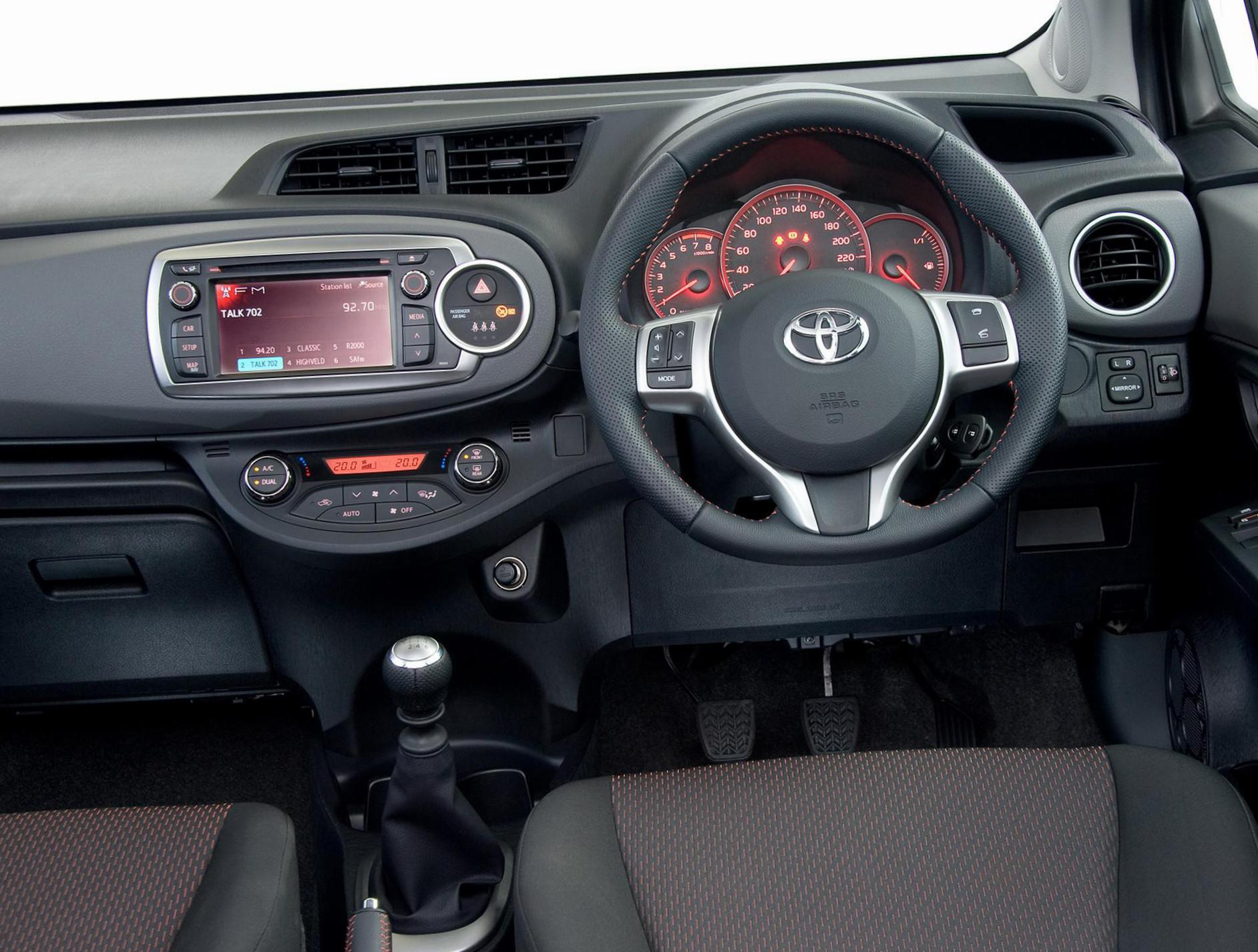 Toyota Yaris 3 doors price 2005