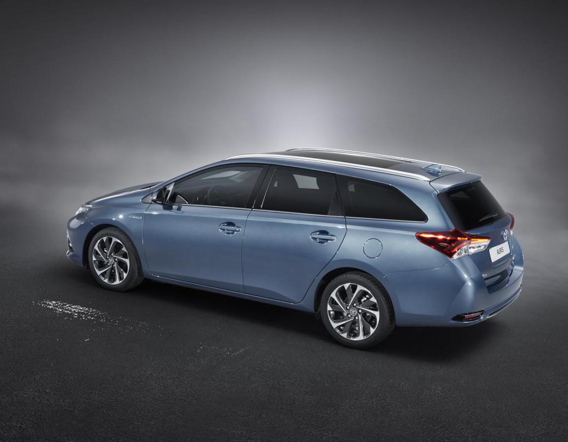 Toyota Auris Touring Sports cost 2012