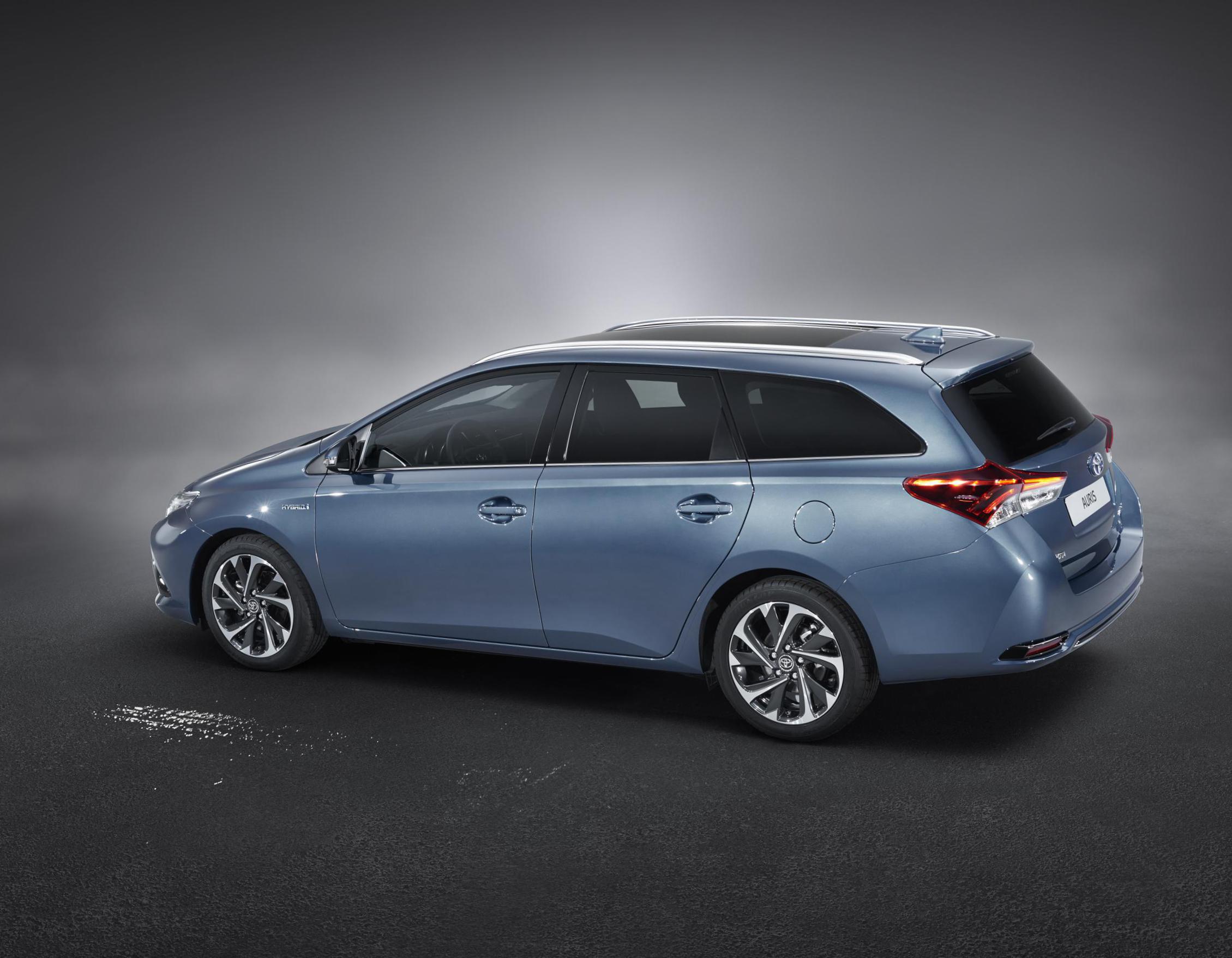 Auris Touring Sports Hybrid Toyota Specification 2012