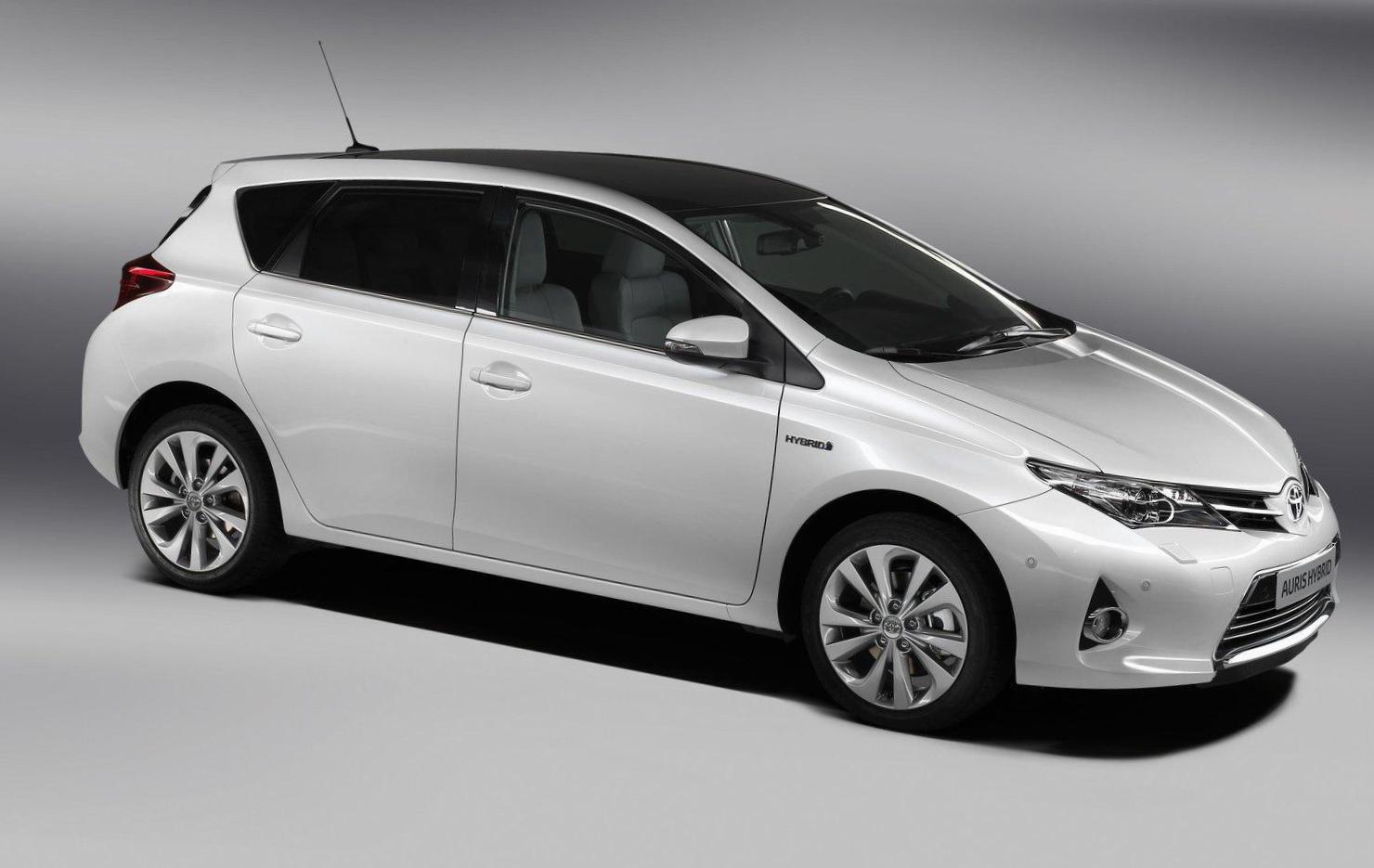 Toyota Auris Hybrid Specification suv