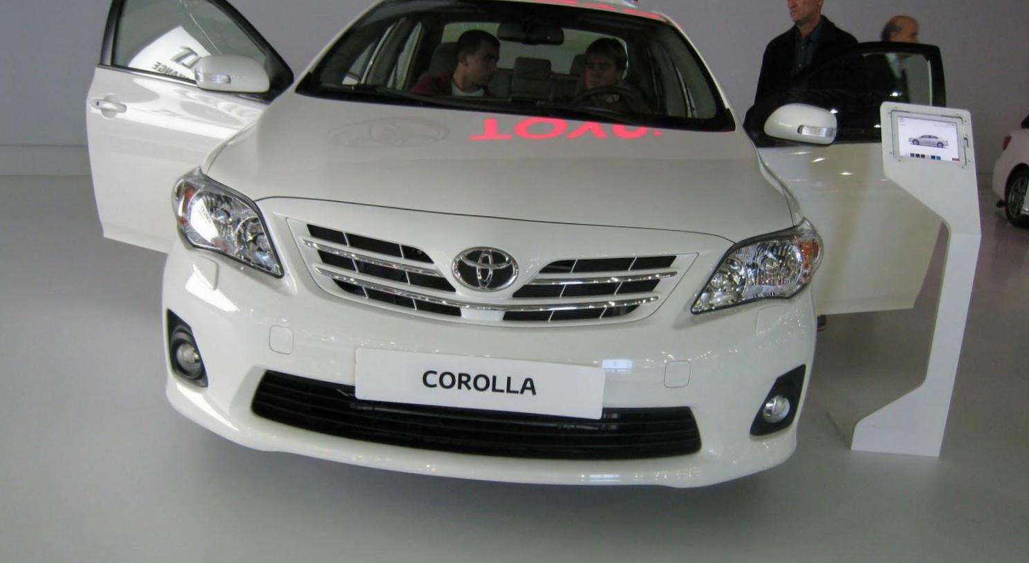 Corolla Toyota how mach 2013