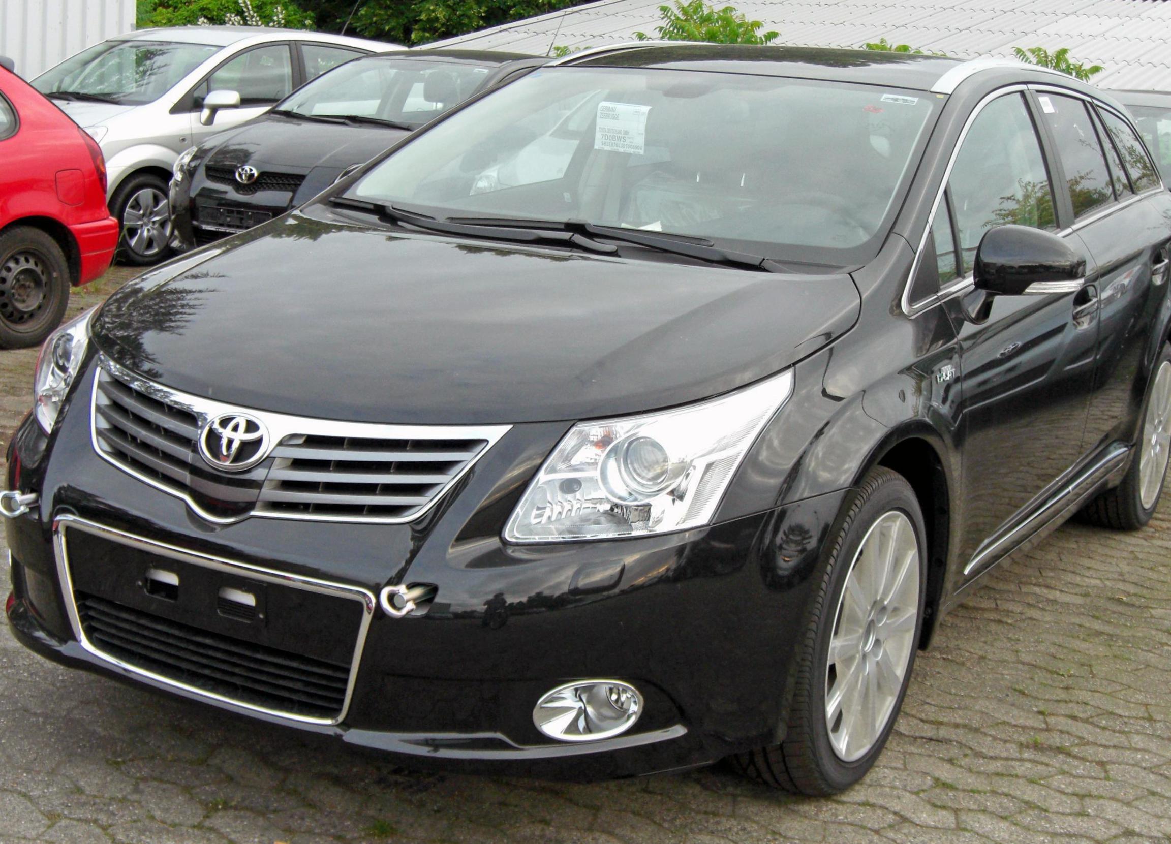 Avensis Toyota approved 2013