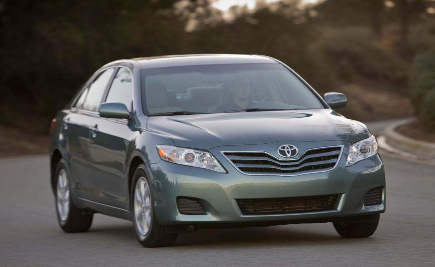 Toyota Camry how mach 2015