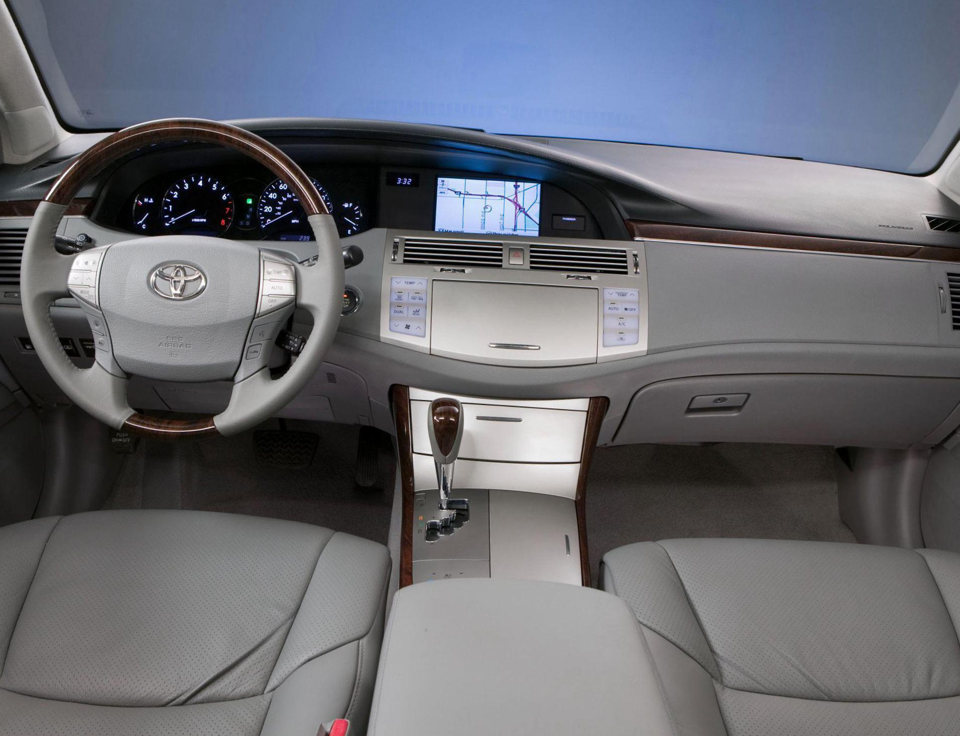 Avalon Toyota lease 2014