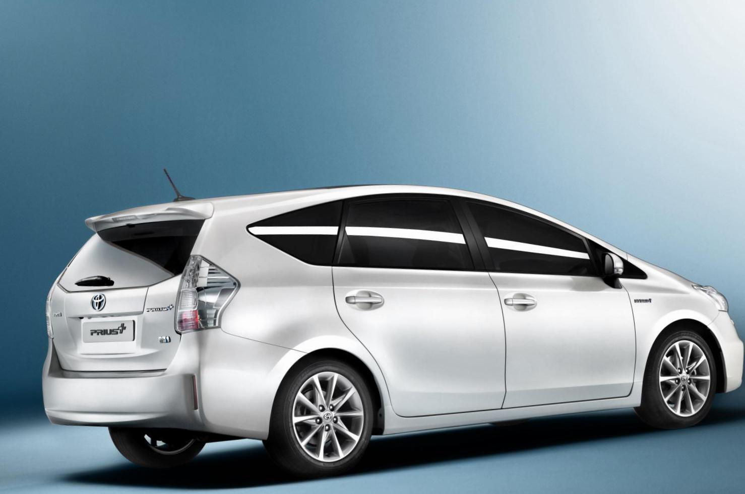 Toyota Prius+ reviews 2012