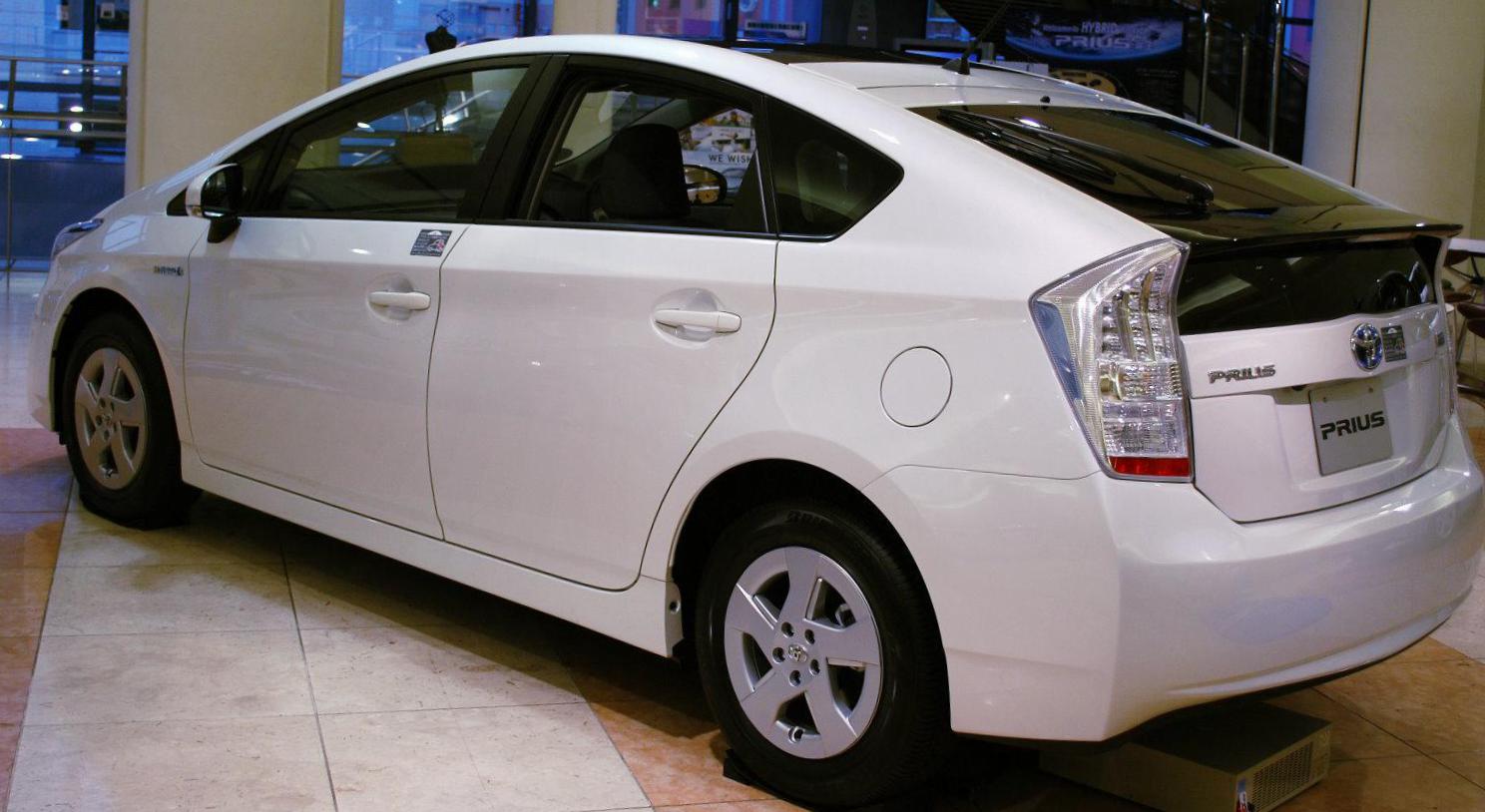 Toyota Prius specs 2008