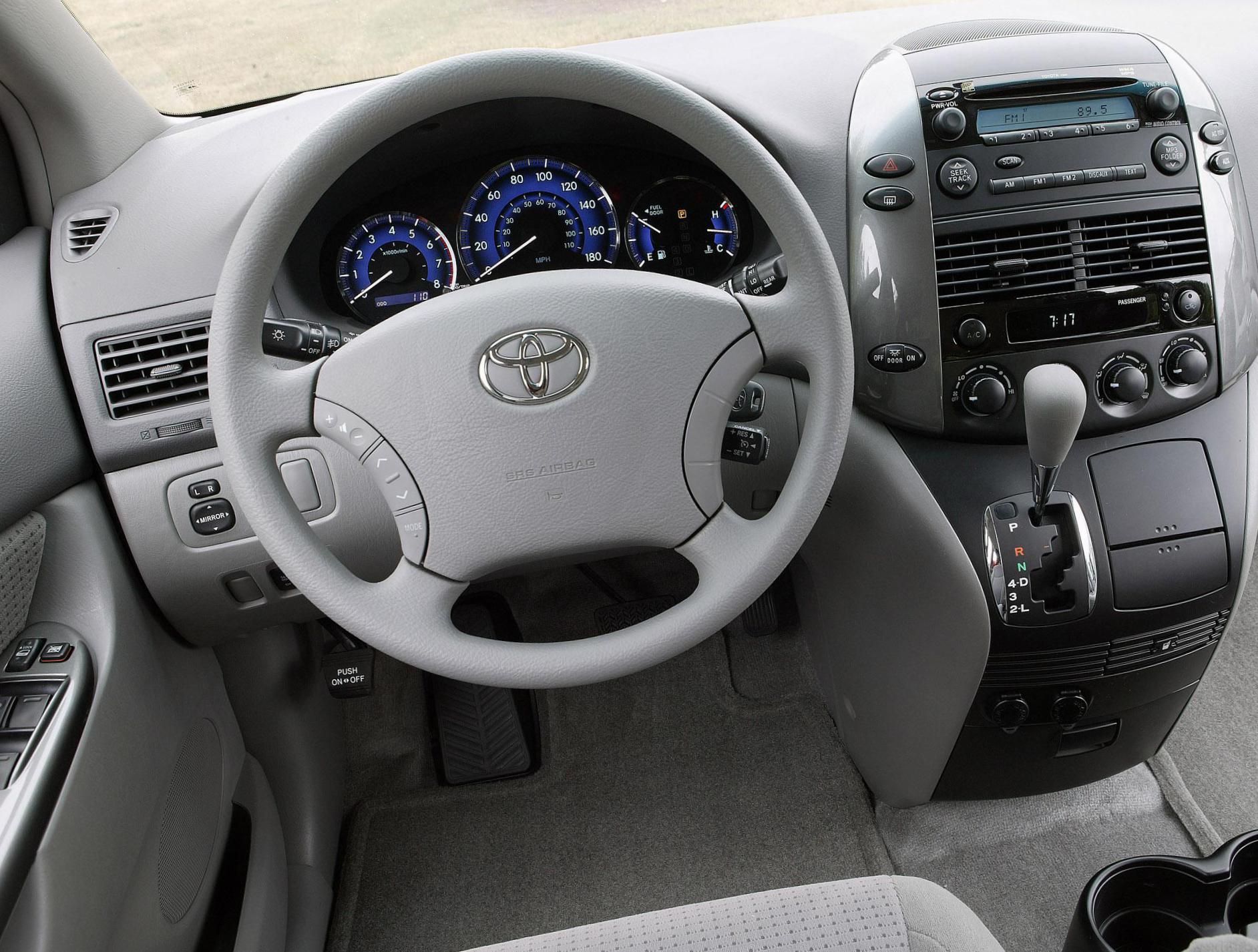 Toyota Sienna concept 2012