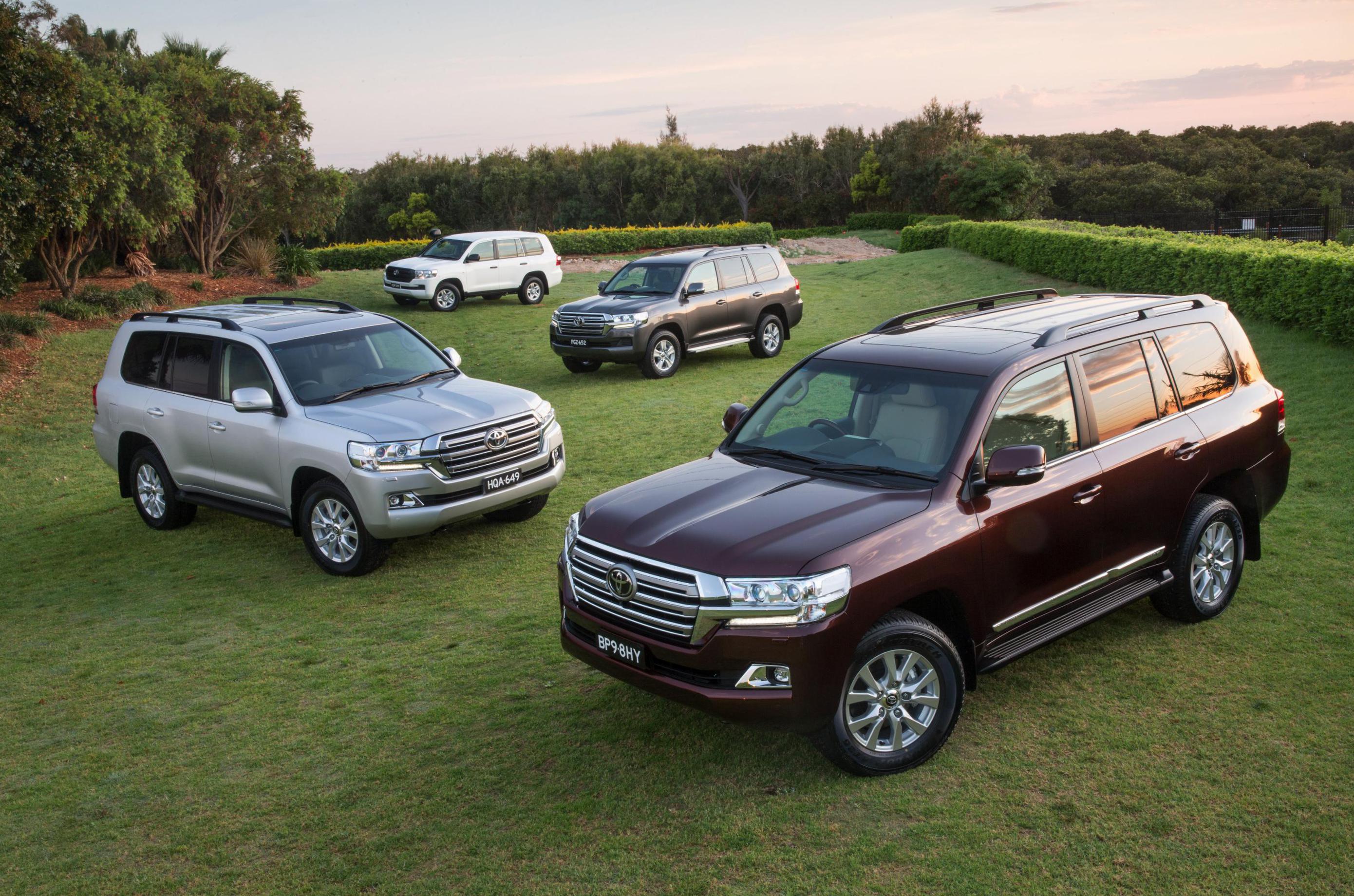 Land Cruiser 200 Toyota review 2014