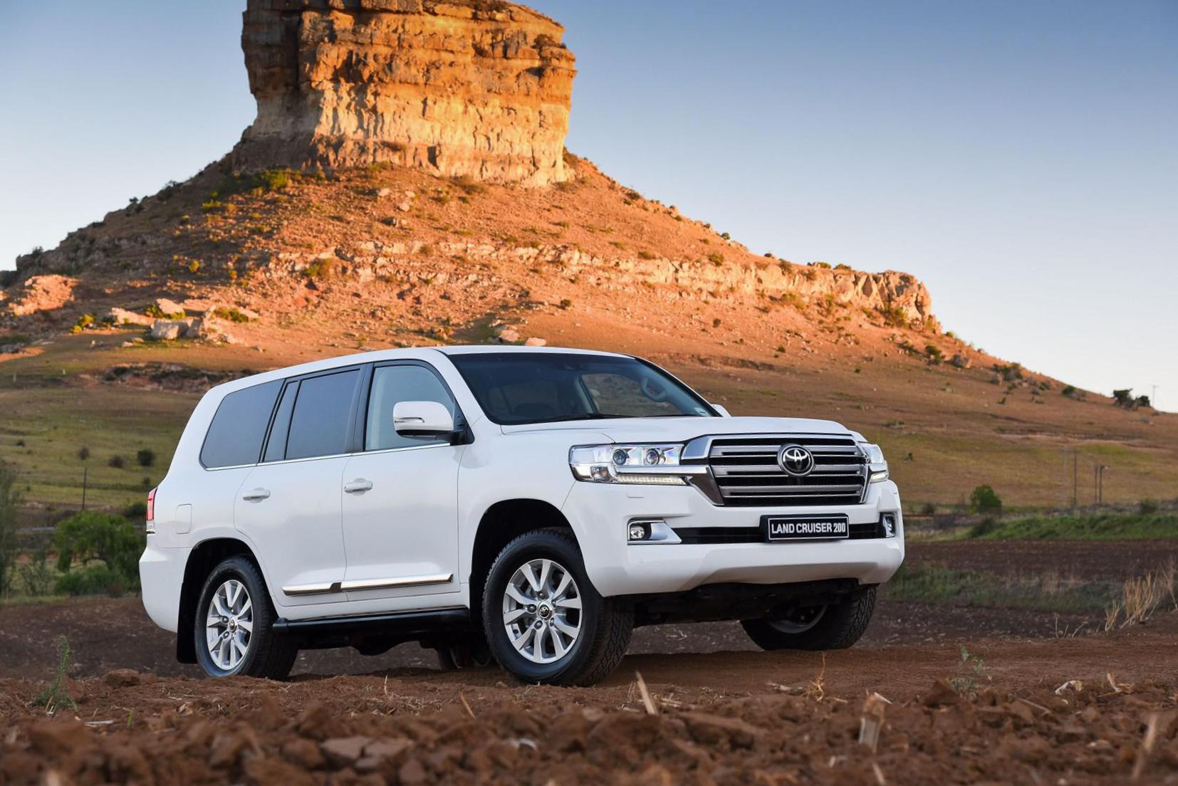 Toyota Land Cruiser 200 approved suv