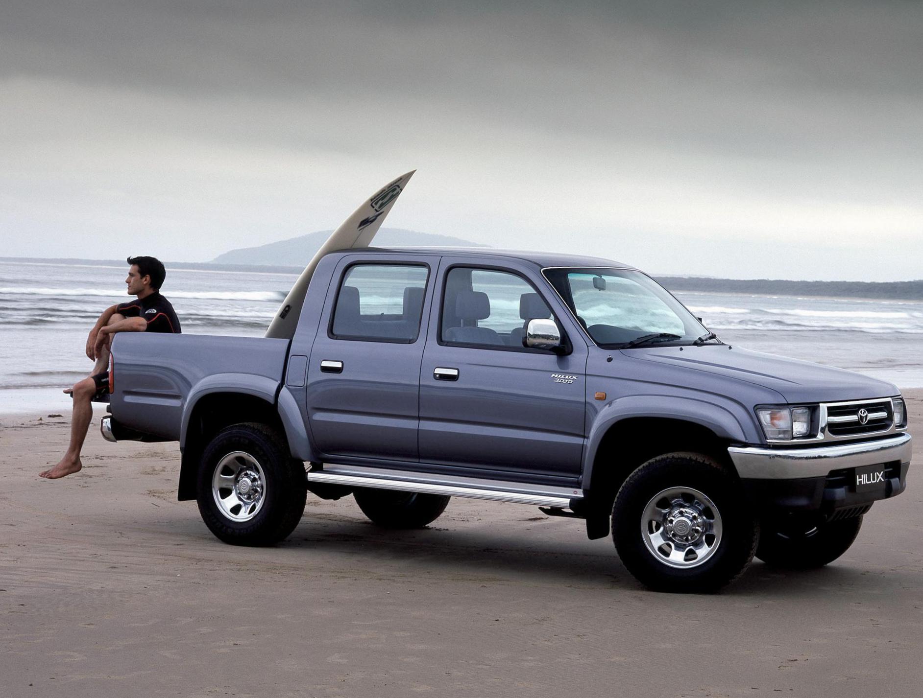 Hilux Double Cab Toyota cost 2014