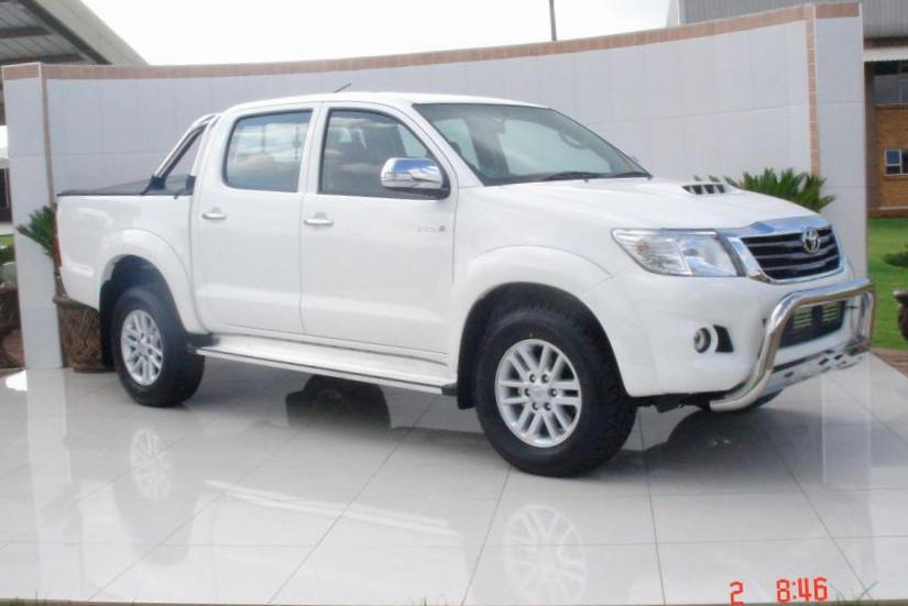 Hilux Double Cab Toyota review suv