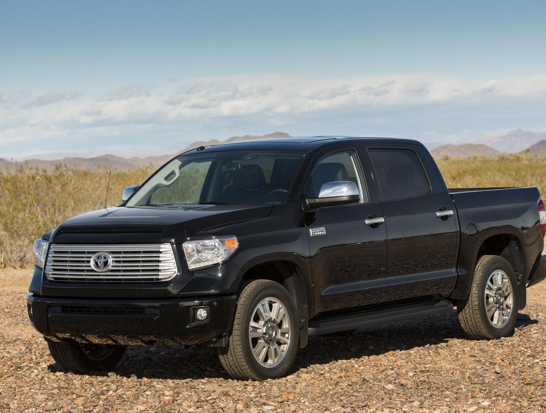 Toyota Tundra CrewMax review hatchback