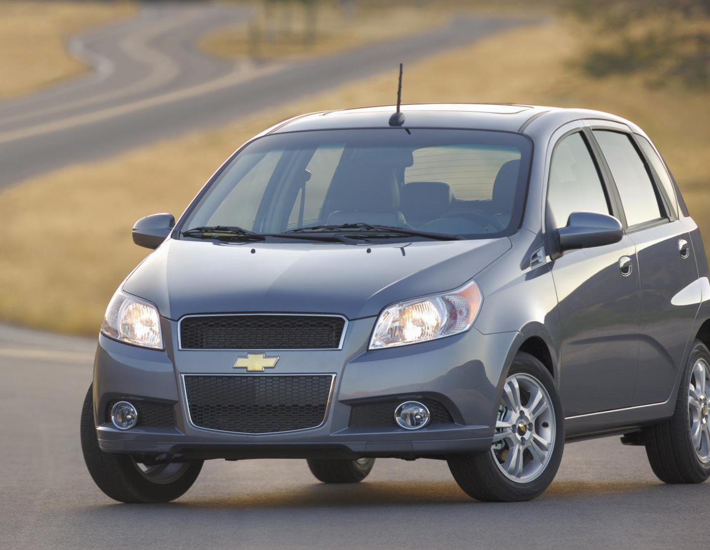 Chevrolet Aveo Hatchback review 2014