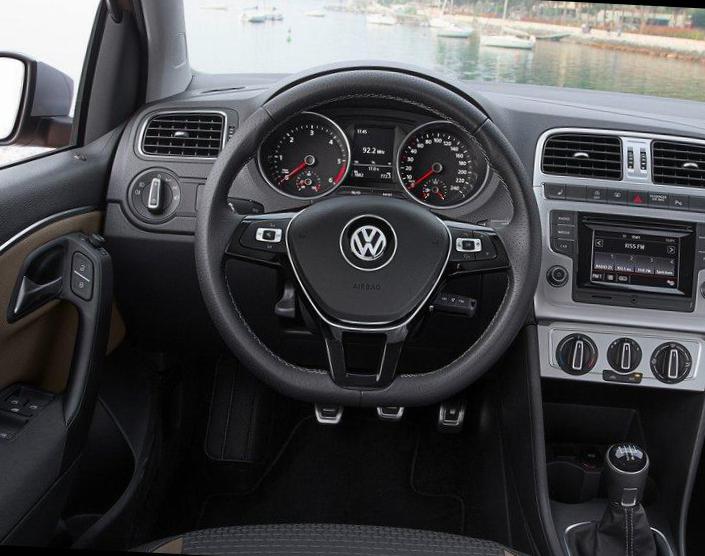 Volkswagen Cross Polo lease suv