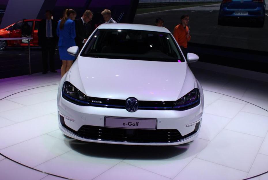 Volkswagen e-Golf how mach hatchback