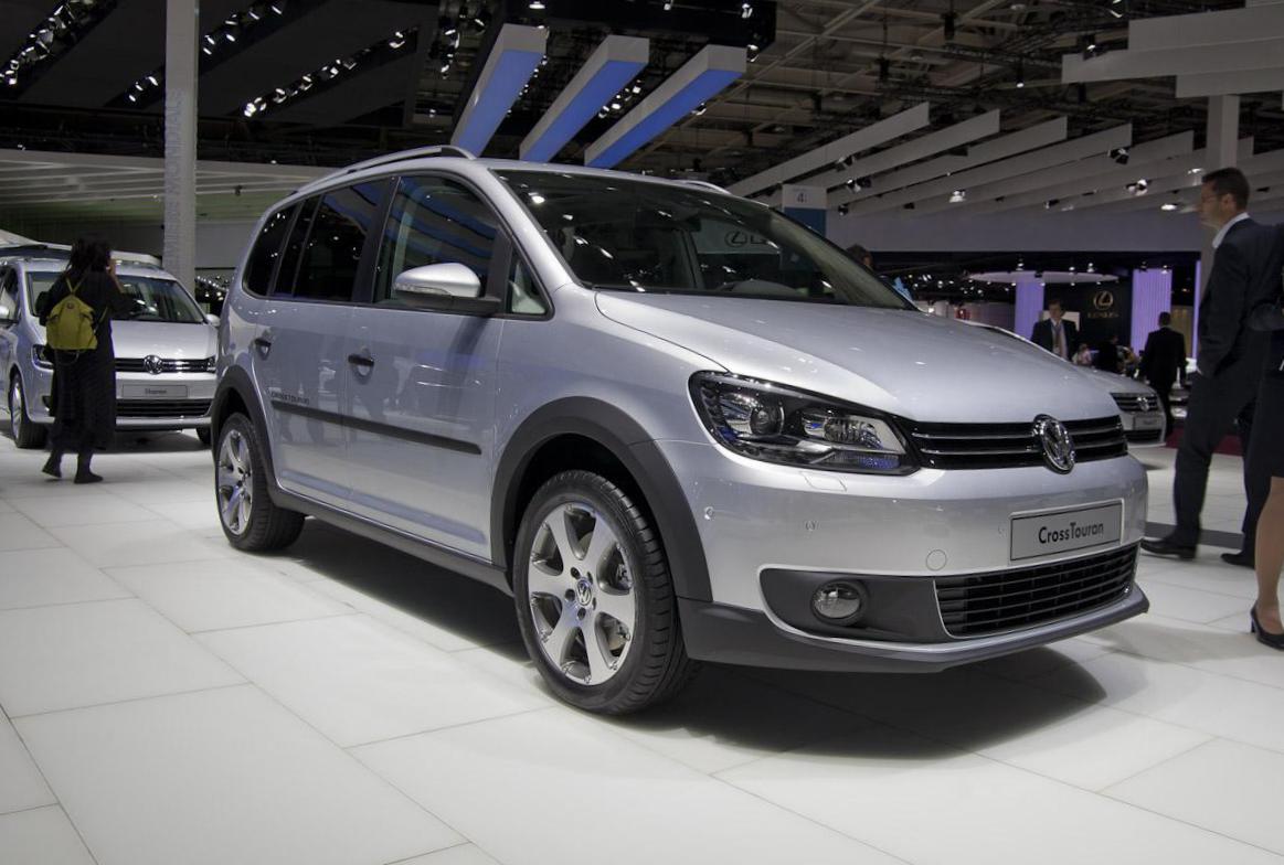 Volkswagen Cross Touran price wagon
