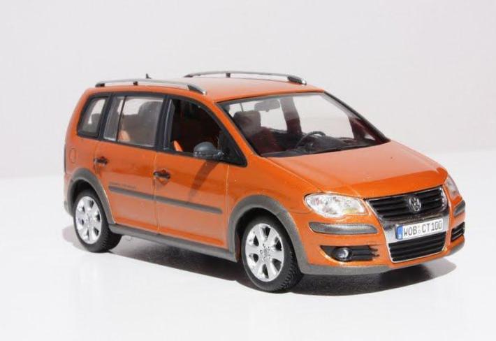 Cross Touran Volkswagen price 2013