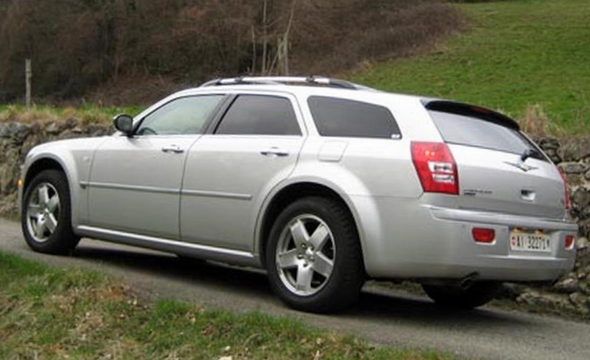 300C  TOURING Chrysler price 2011