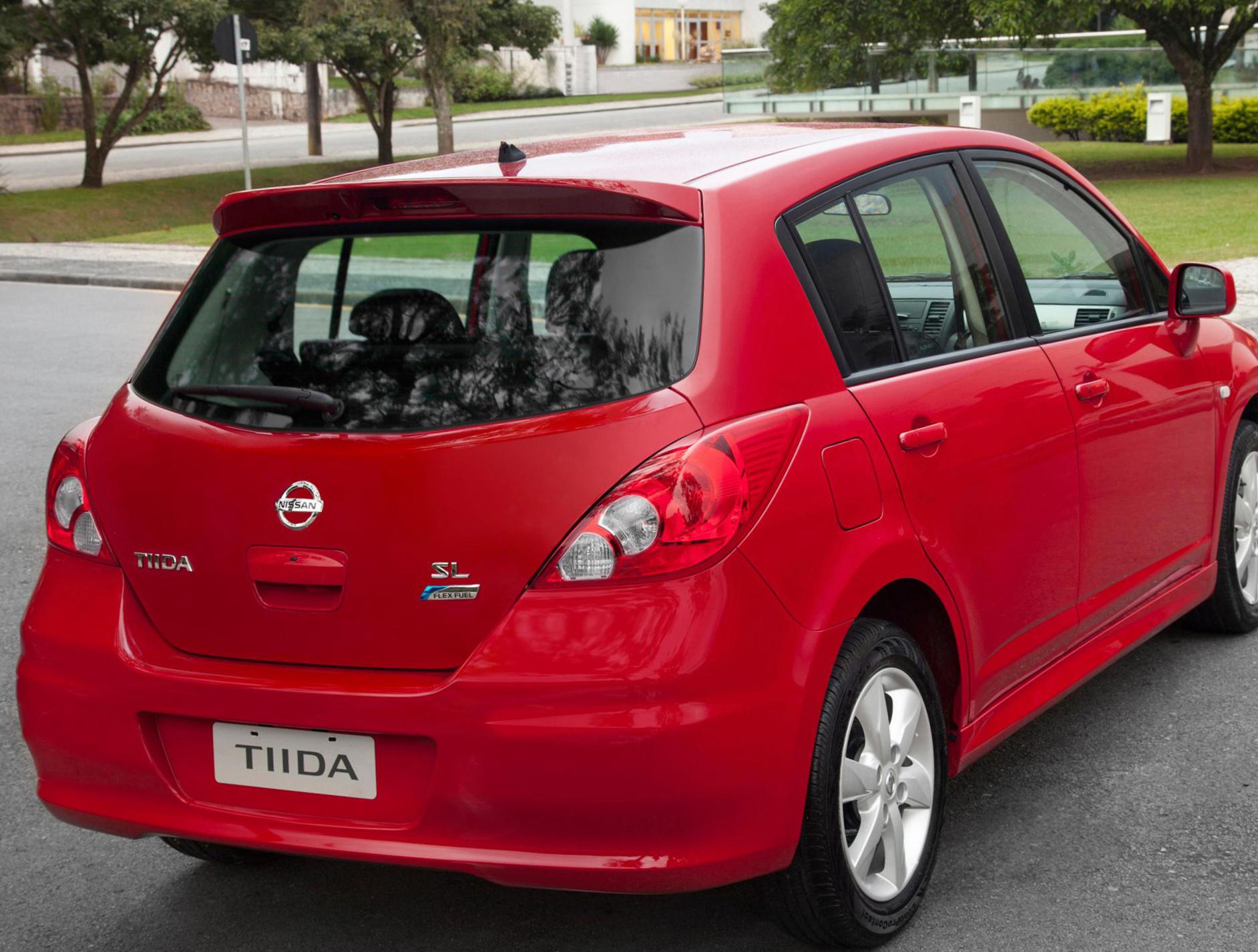 Nissan Tiida Hatchback new sedan