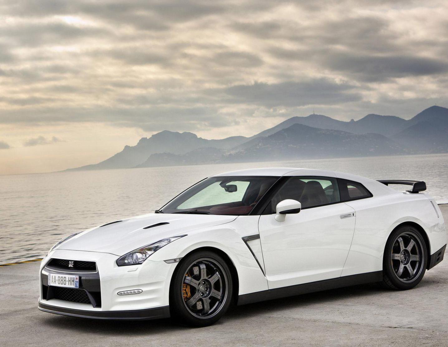 GT-R Nissan used 2014