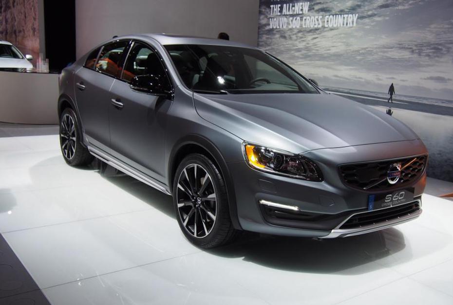 Volvo S60 Cross Country lease pickup