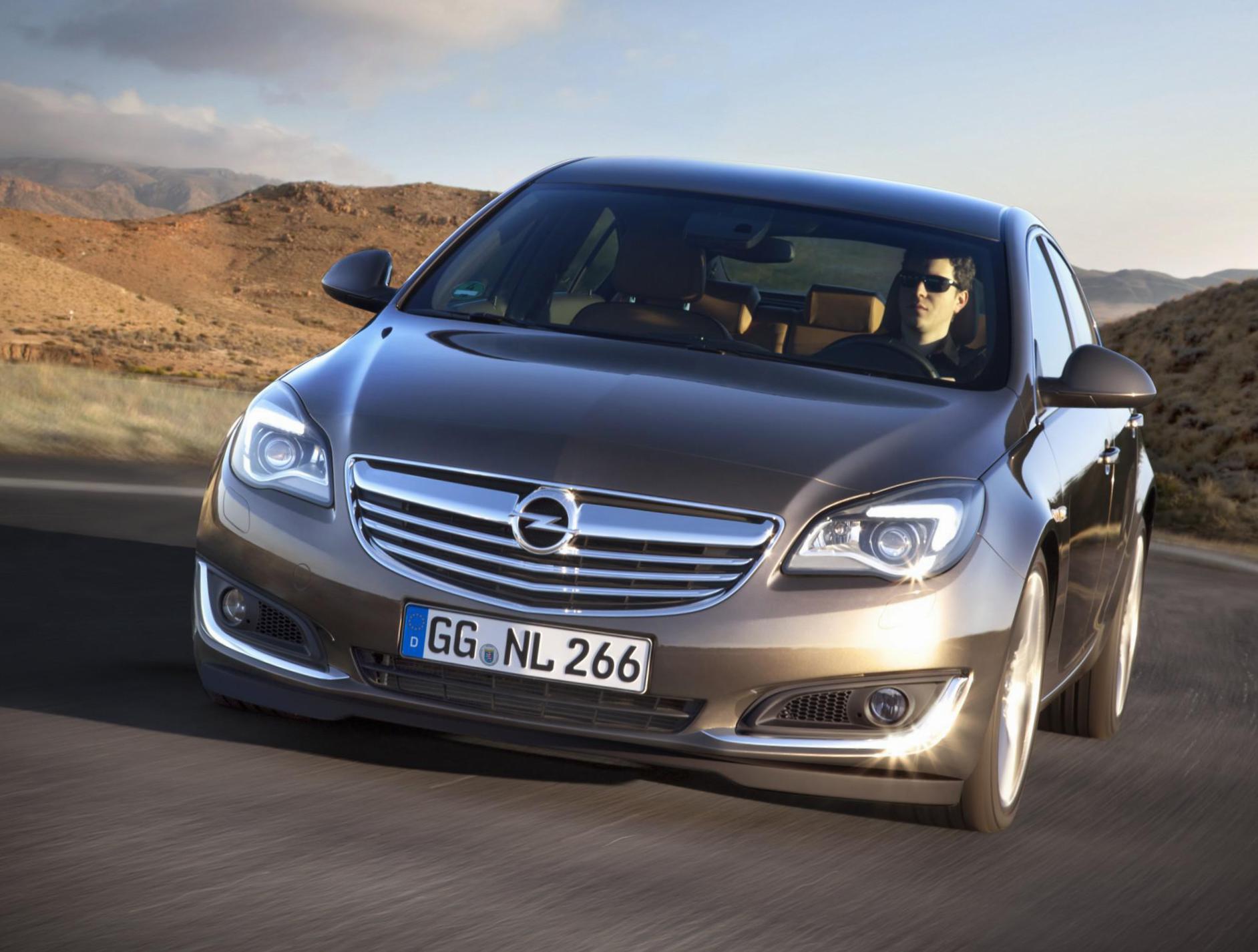 Opel Insignia Hatchback price suv