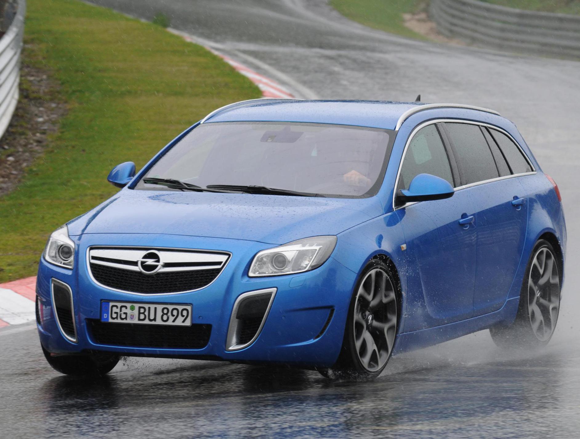 Opel Insignia OPC Sports Tourer approved liftback
