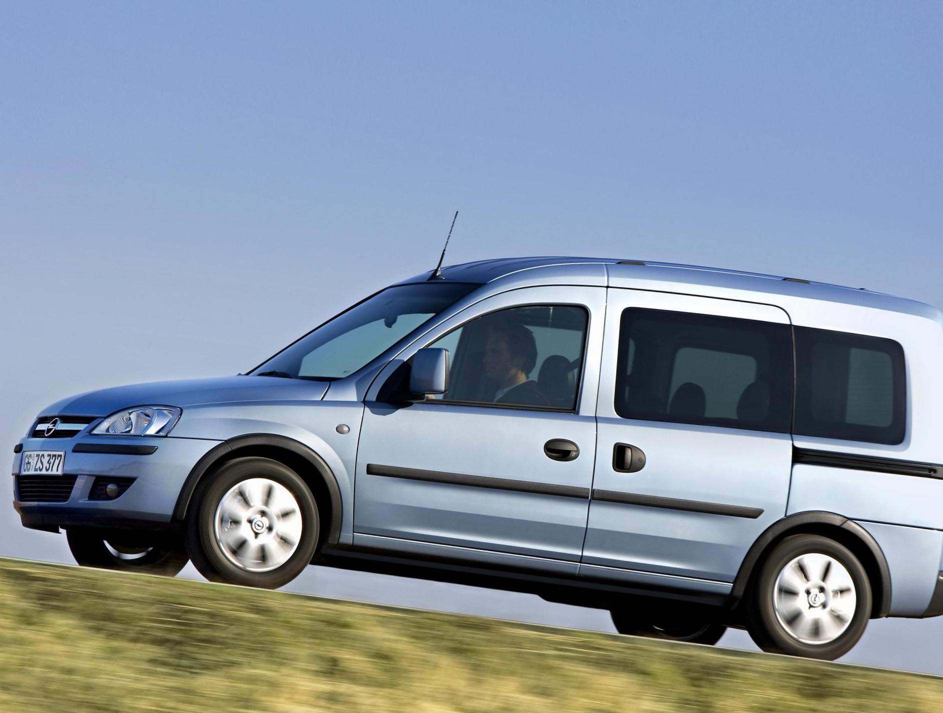 Opel Combo Tour cost wagon