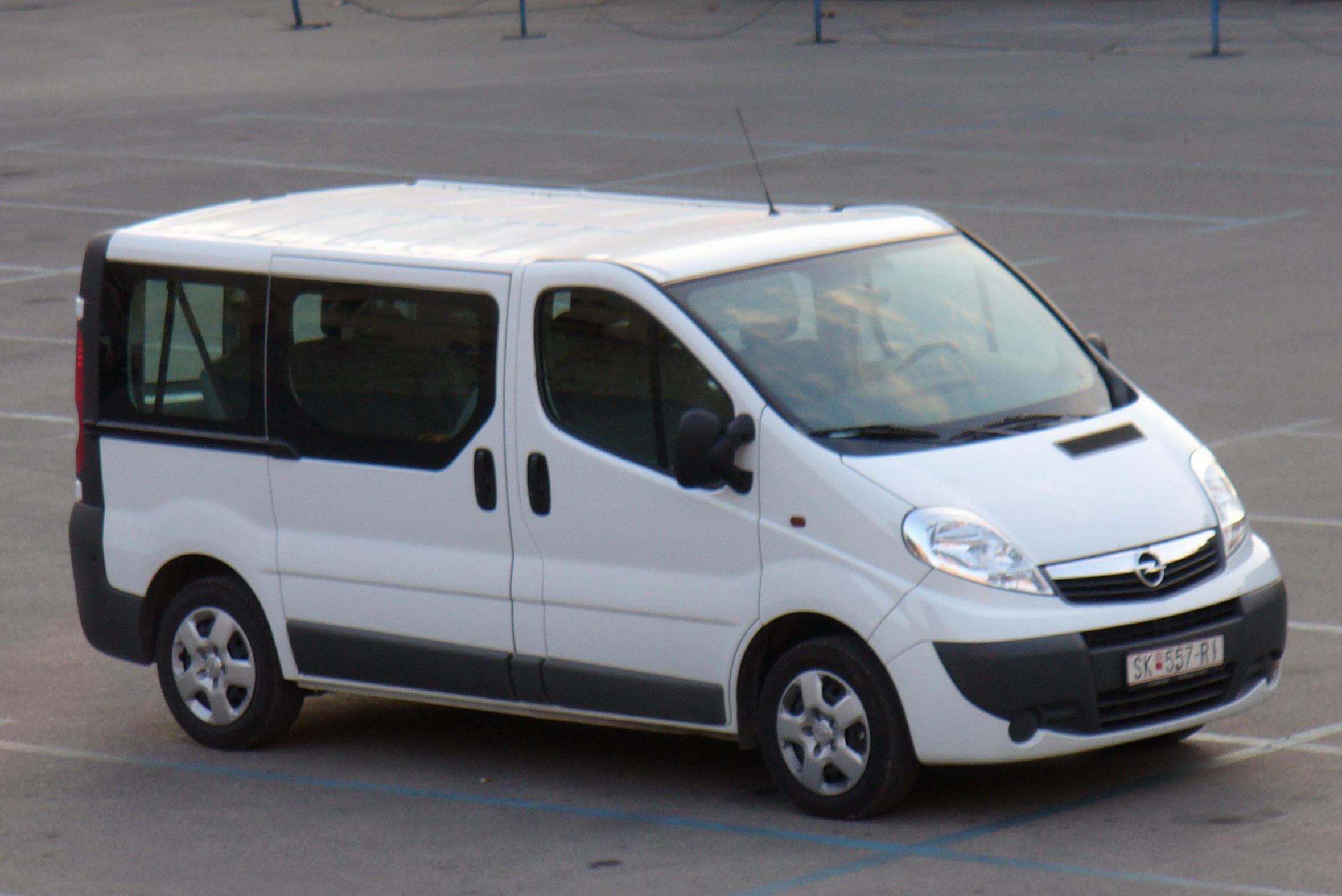 Vivaro Opel configuration liftback
