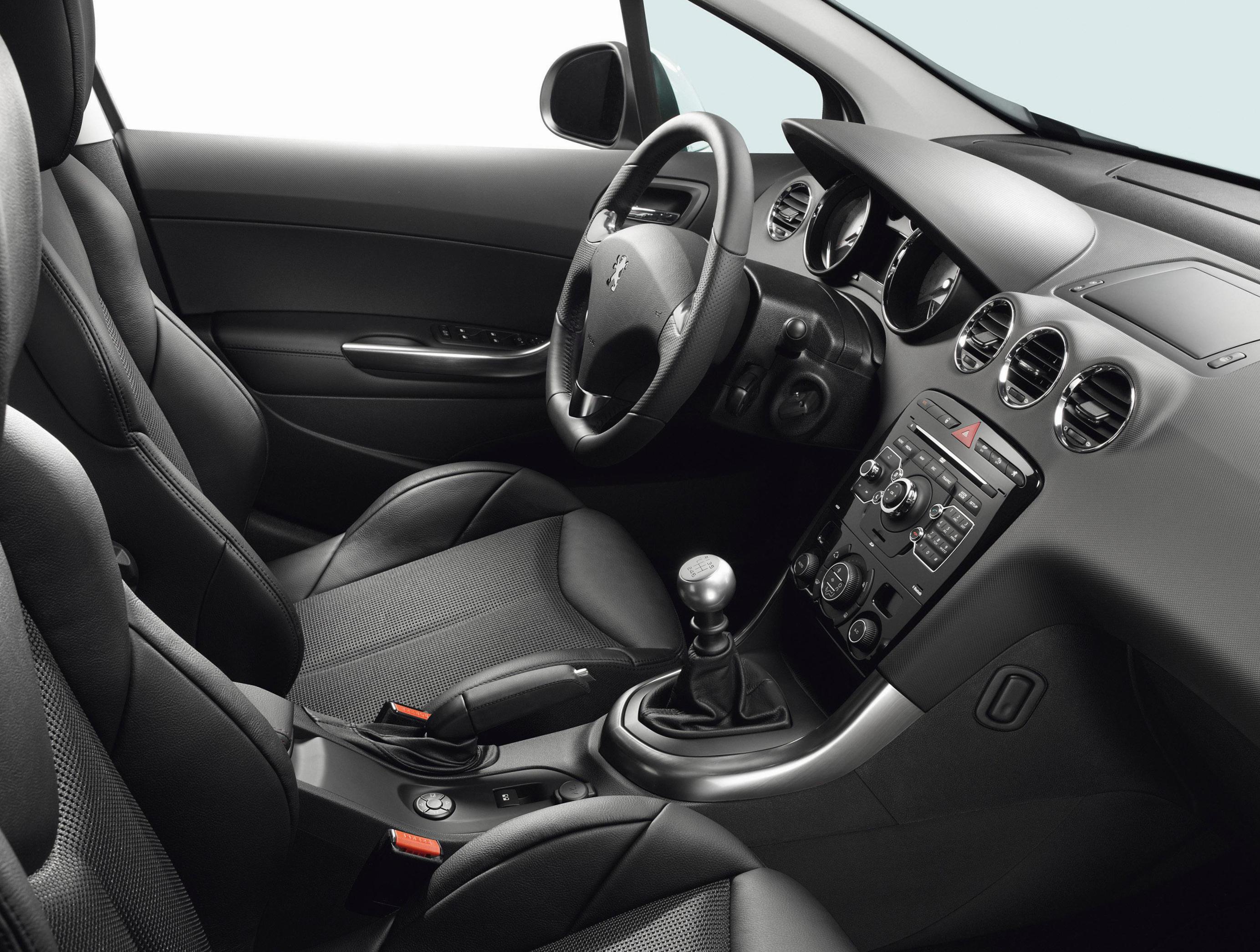 308 GTi Peugeot review minivan