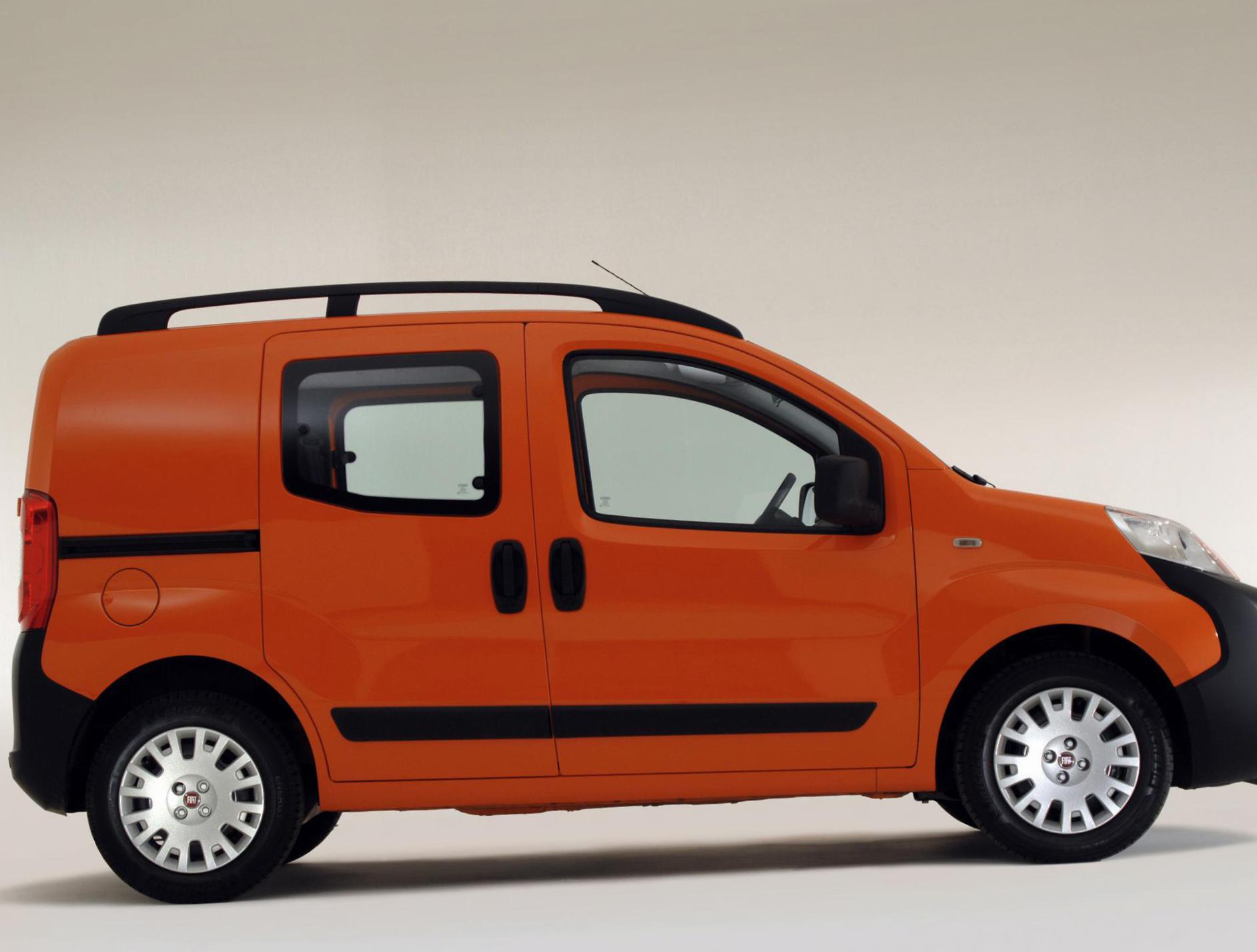 Fiorino Combi Fiat cost hatchback