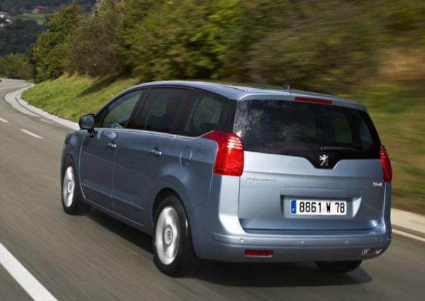 Peugeot 5008 approved 2013
