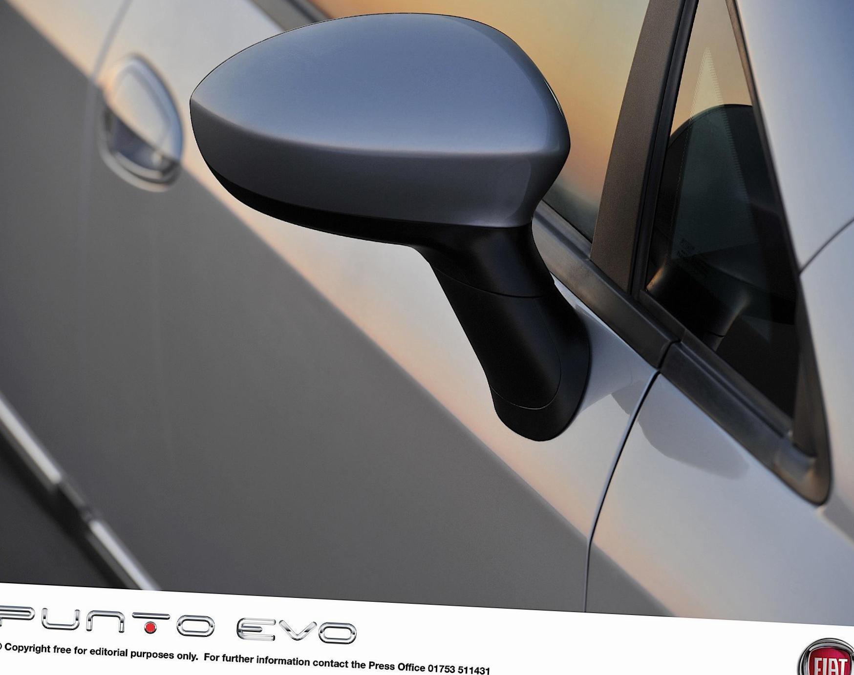 Fiat Punto Evo 5 doors reviews 2012