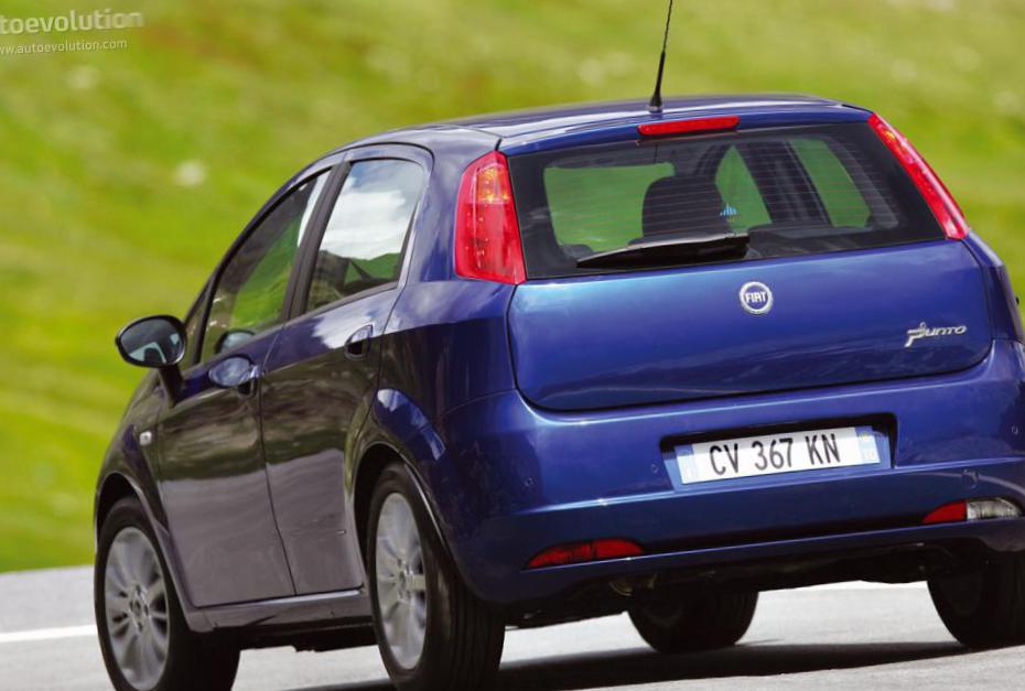 Grande Punto 5 doors Fiat review 2012