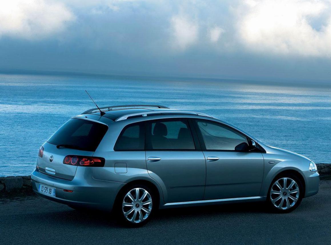 Fiat Croma cost hatchback