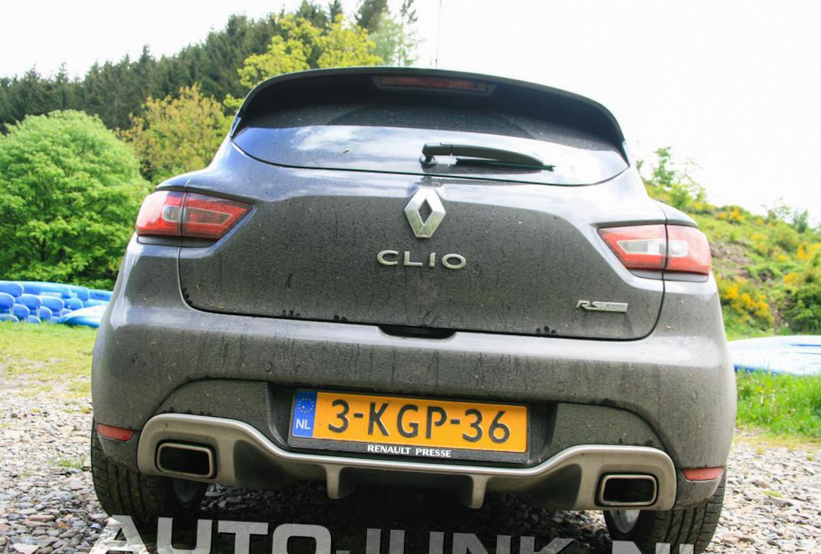 Renault Clio R.S. approved suv